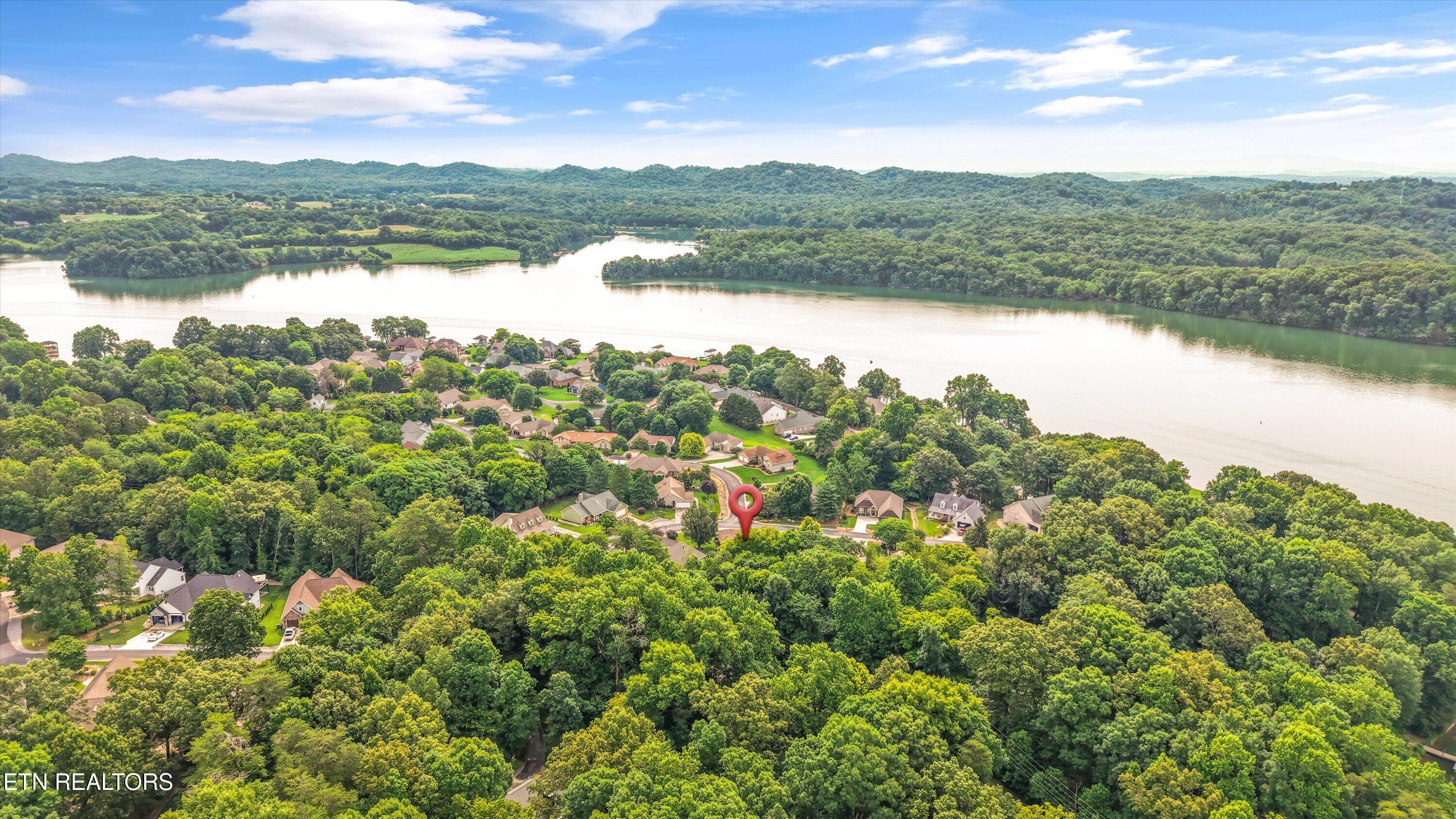 105 Saligugi Way Loudon TN 37774