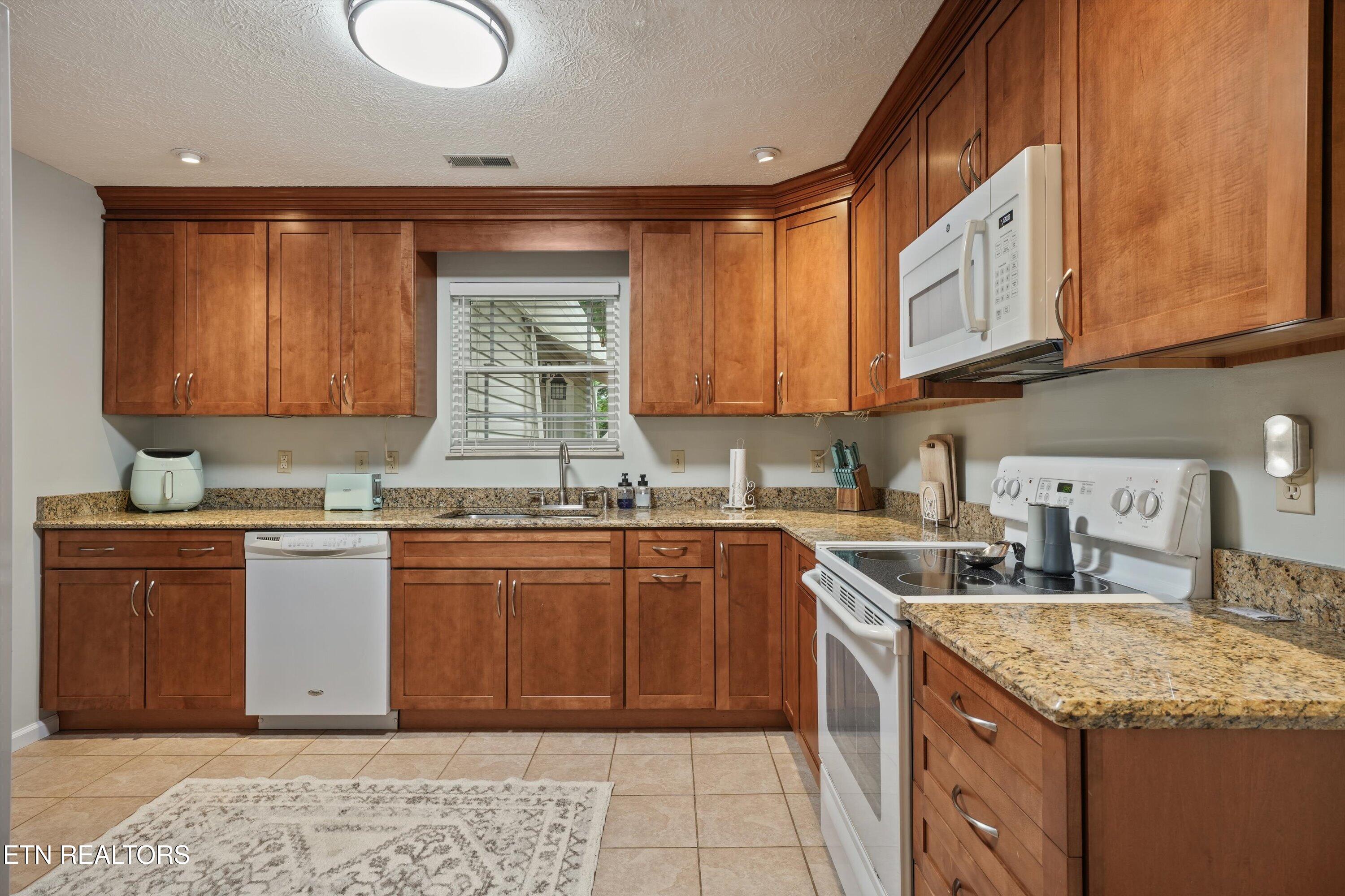 8304 Clearwater Court Knoxville TN 37923