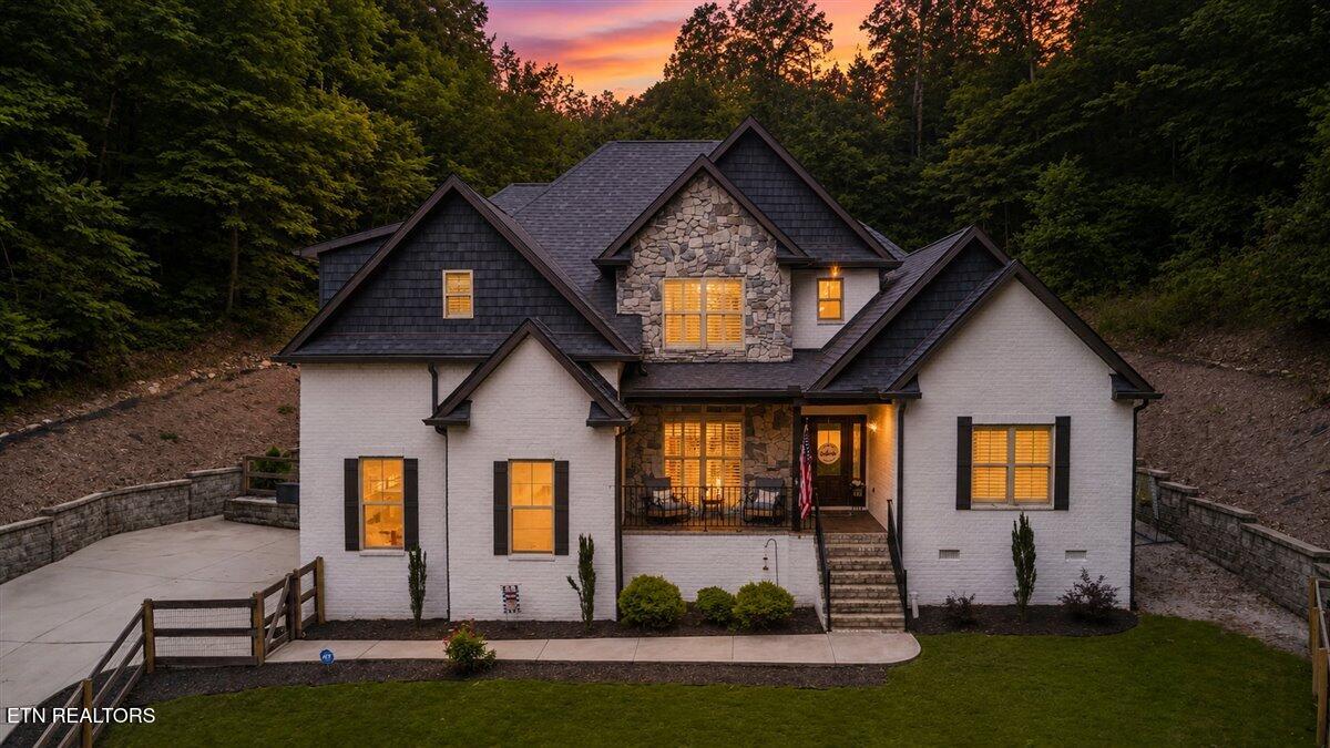 4301 Falcon Ridge Way Knoxville TN 37921