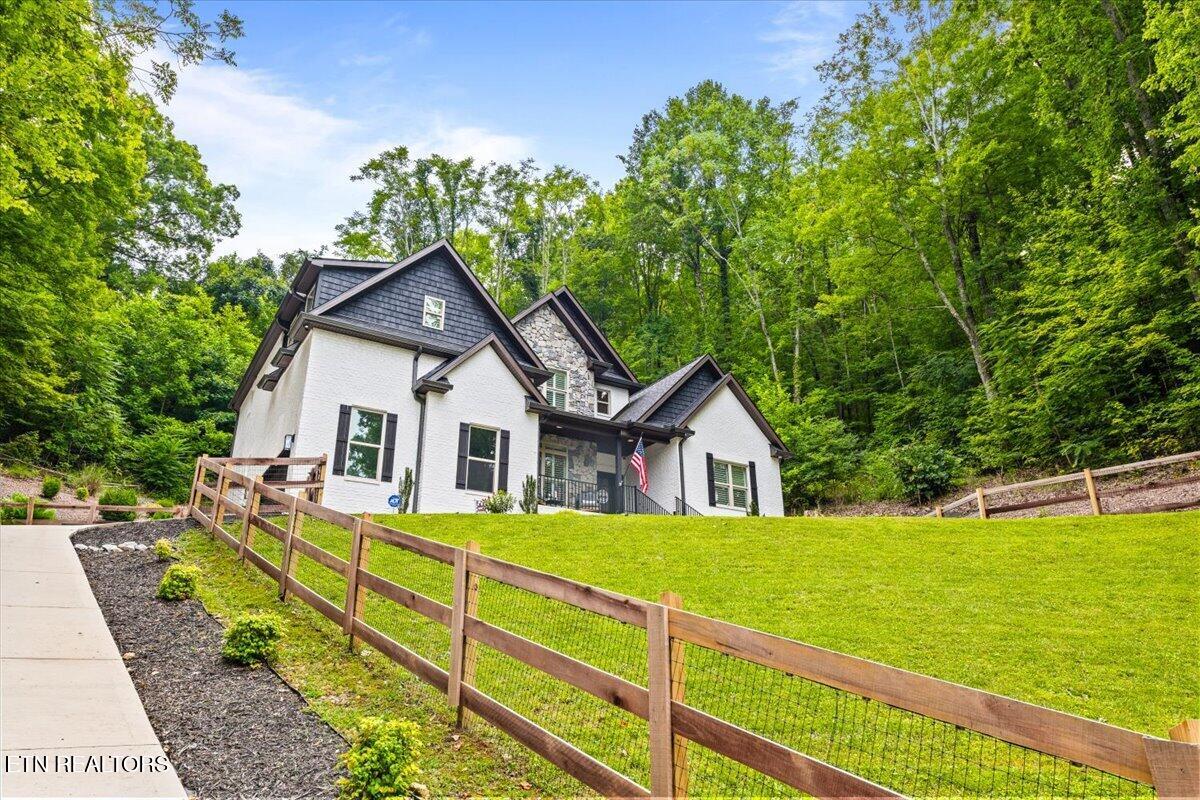 4301 Falcon Ridge Way Knoxville TN 37921