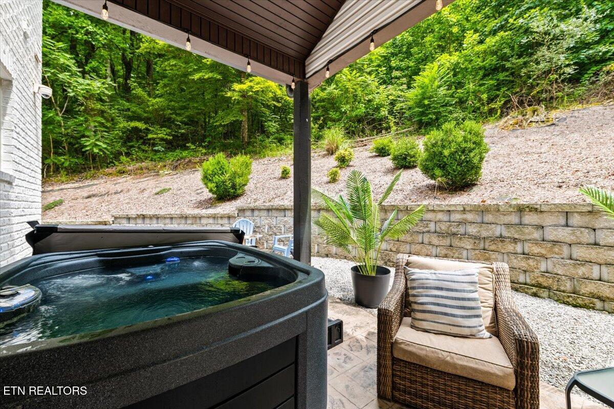 4301 Falcon Ridge Way Knoxville TN 37921