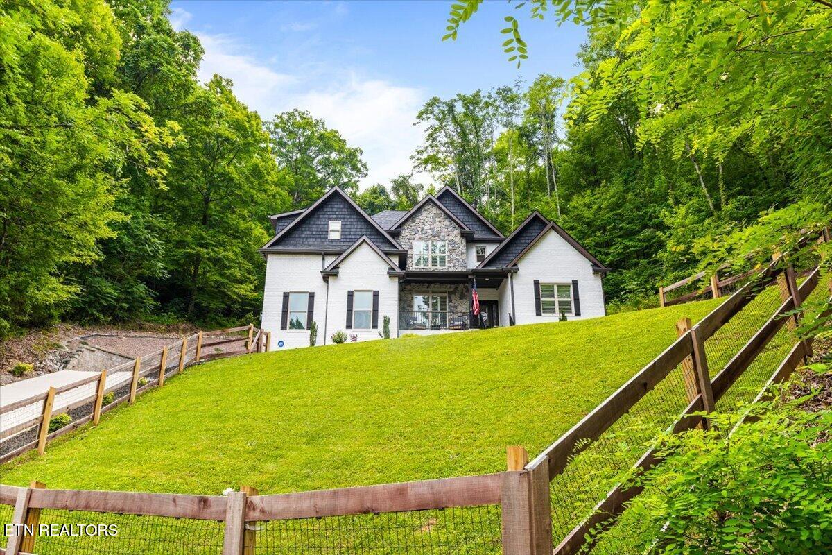 4301 Falcon Ridge Way Knoxville TN 37921