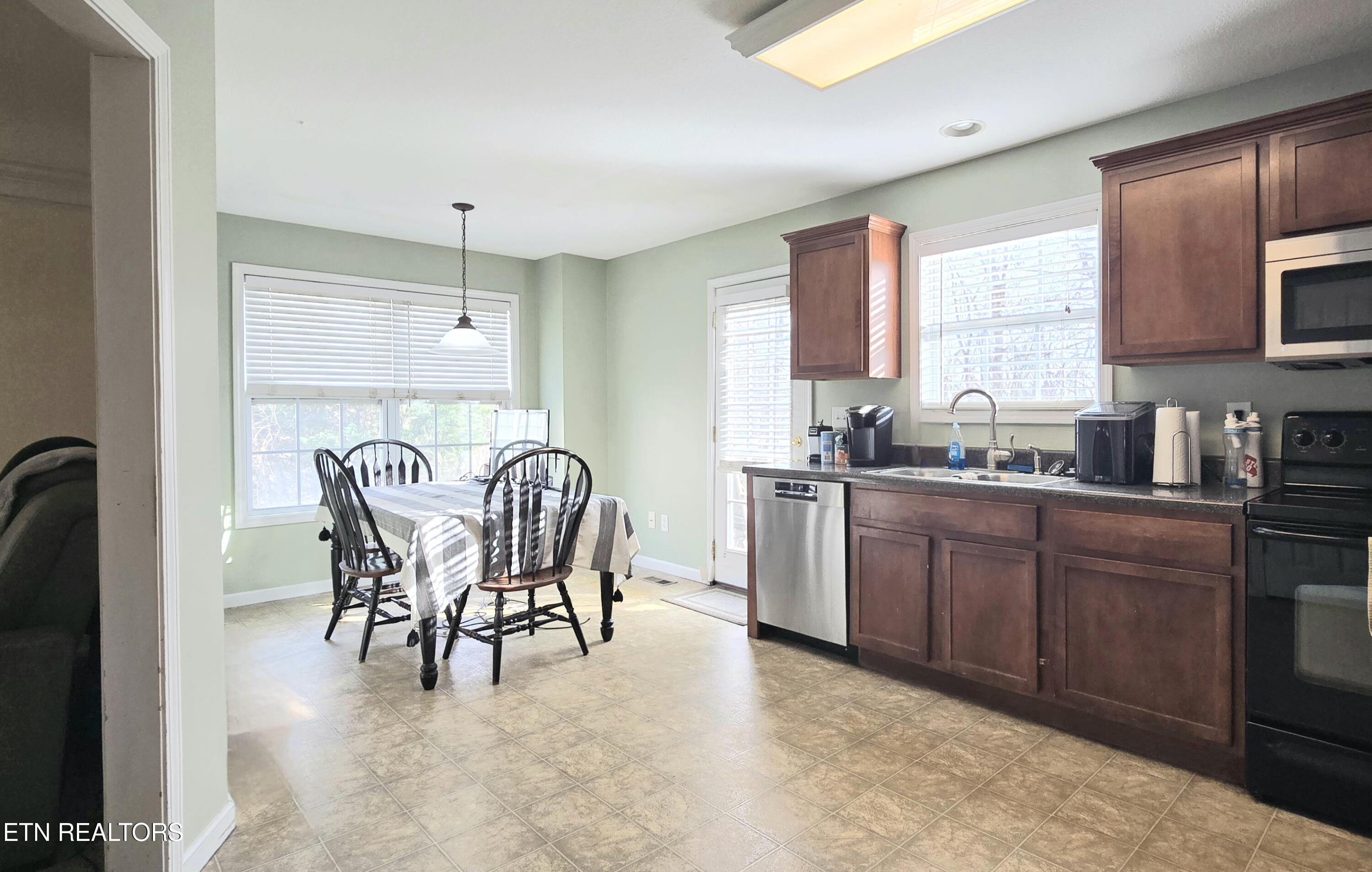 2000 Mosaic Lane Knoxville TN 37924