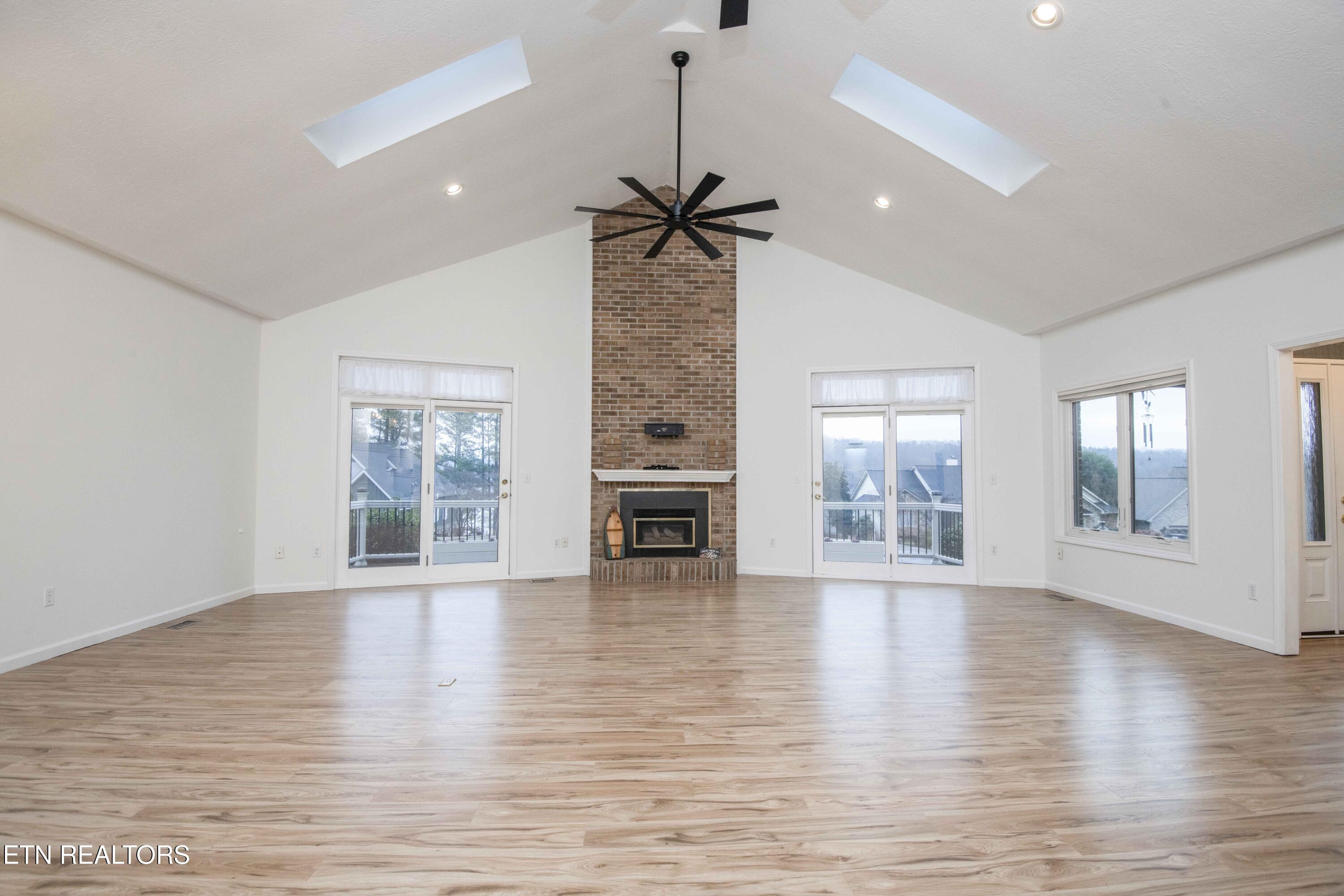 127 Kiowa Way Loudon TN 37774