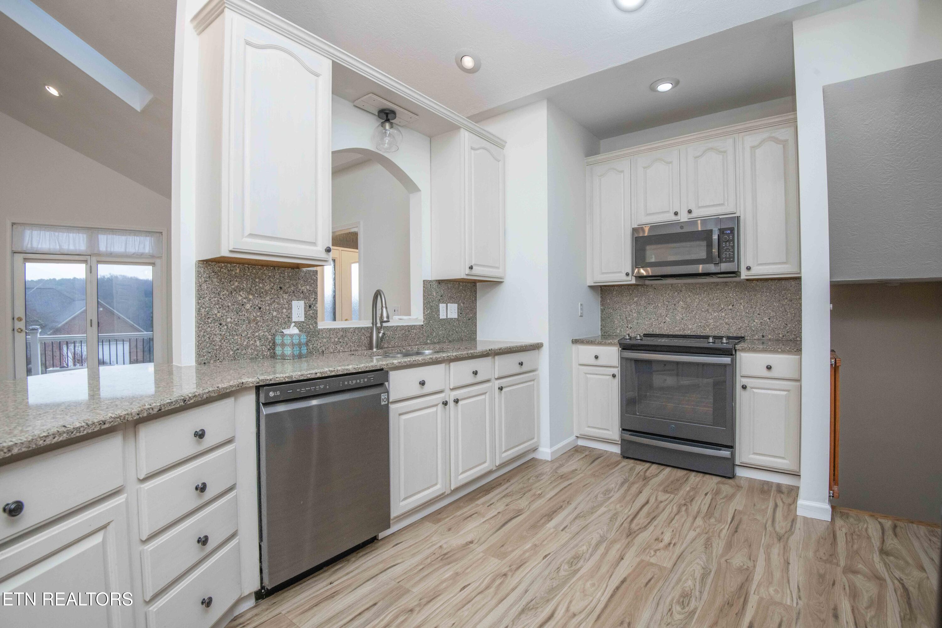 127 Kiowa Way Loudon TN 37774