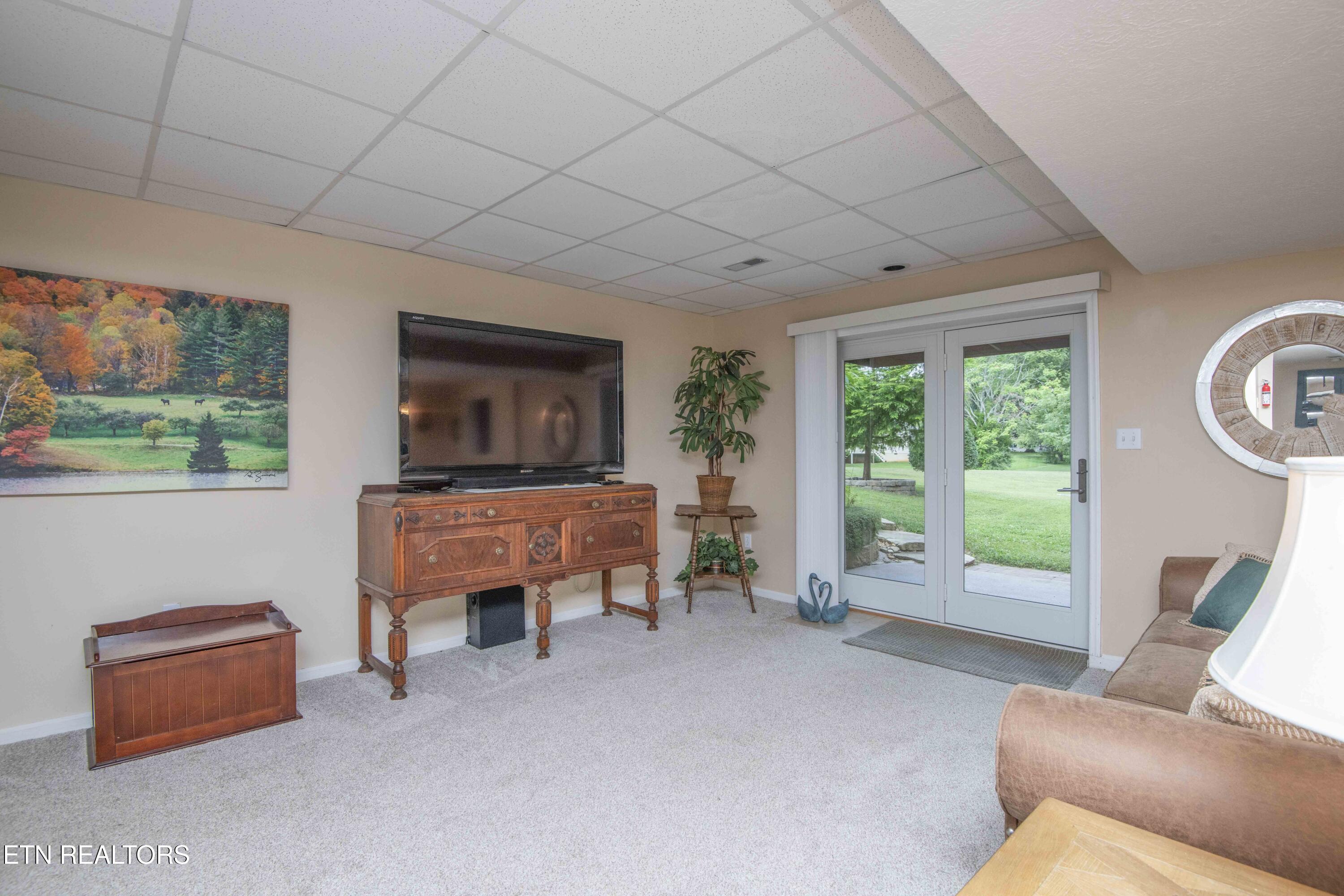 127 Kiowa Way Loudon TN 37774