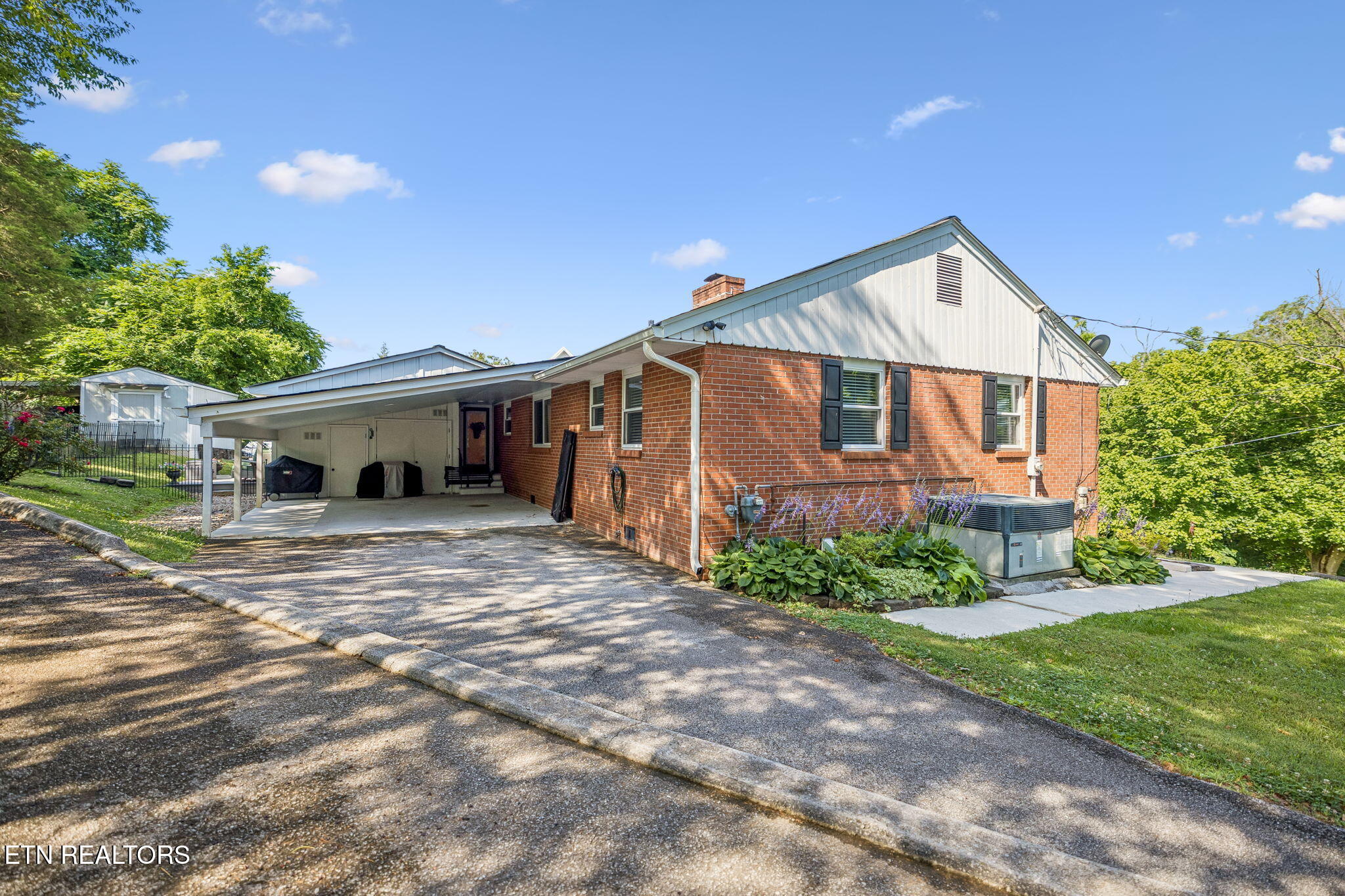 332 Euclid Avenue Kingston TN 37763