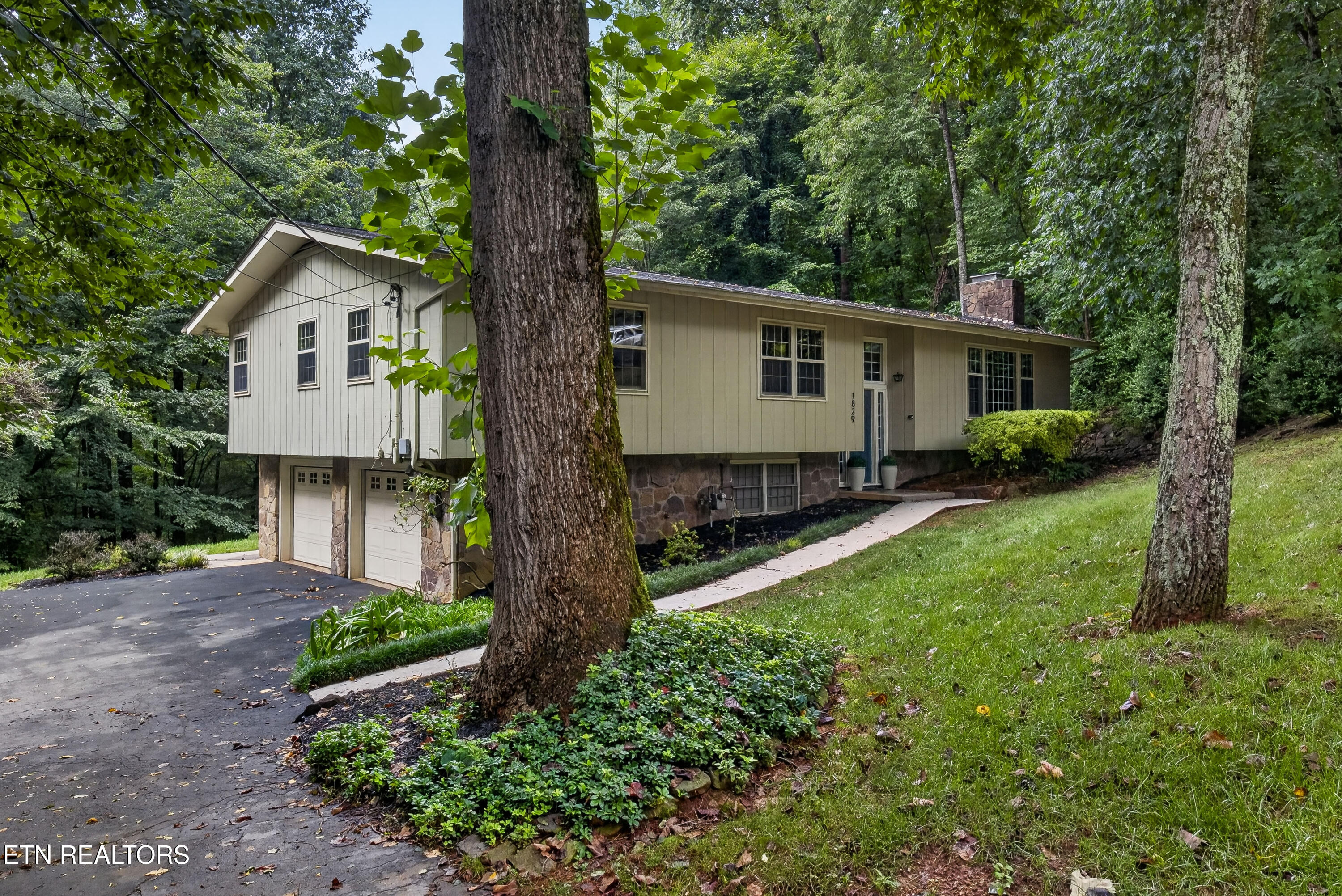 1829 Chicadee Drive Knoxville TN 37919