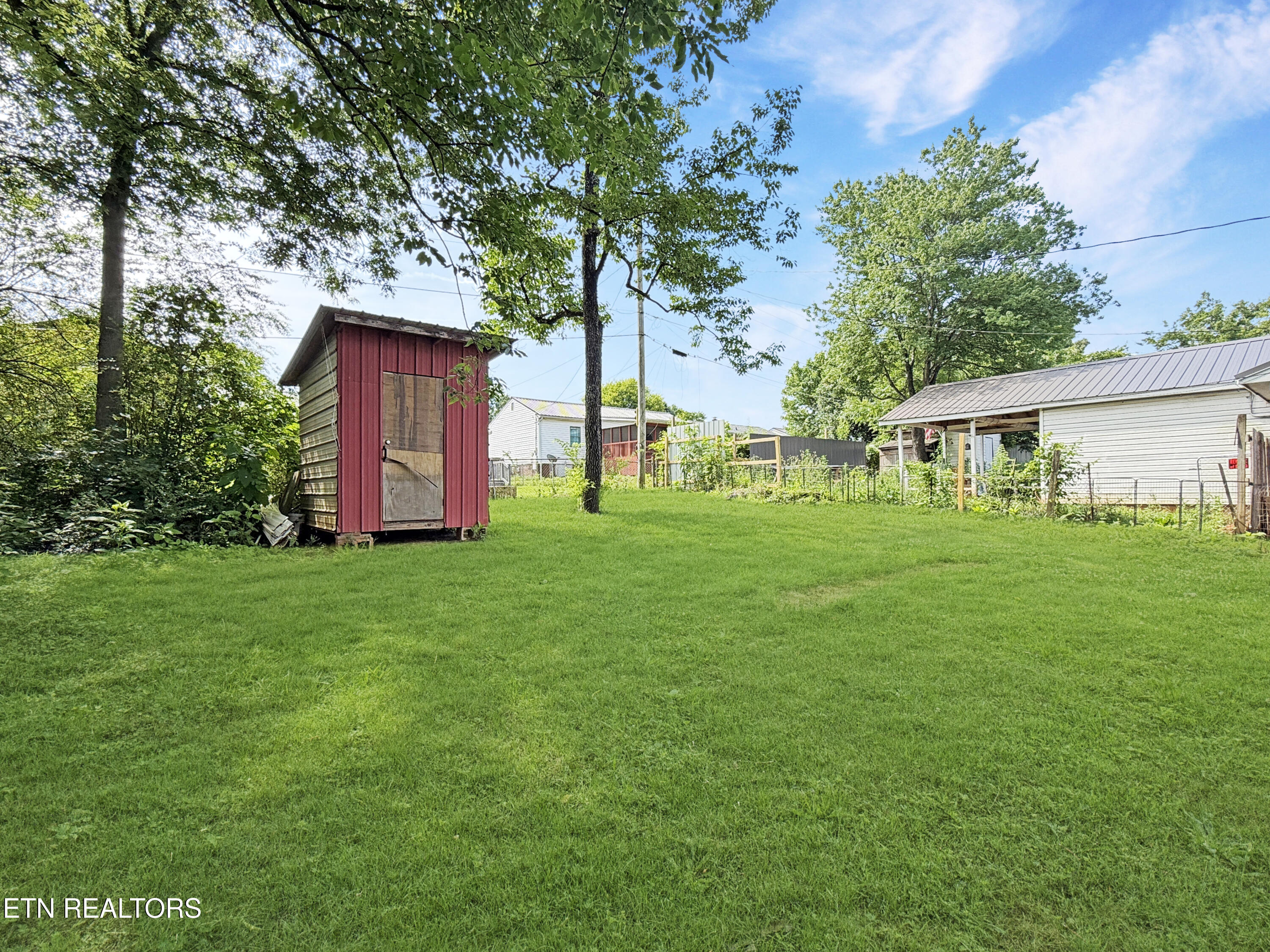2432 King Street Maryville TN 37804