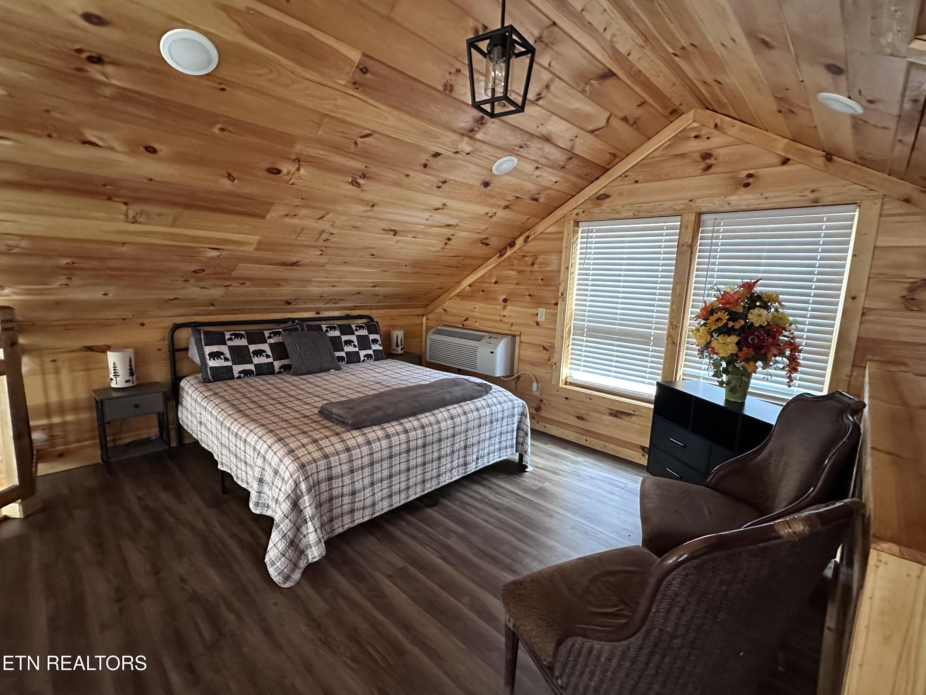 866 Cabin Creek Way Sevierville TN 37862