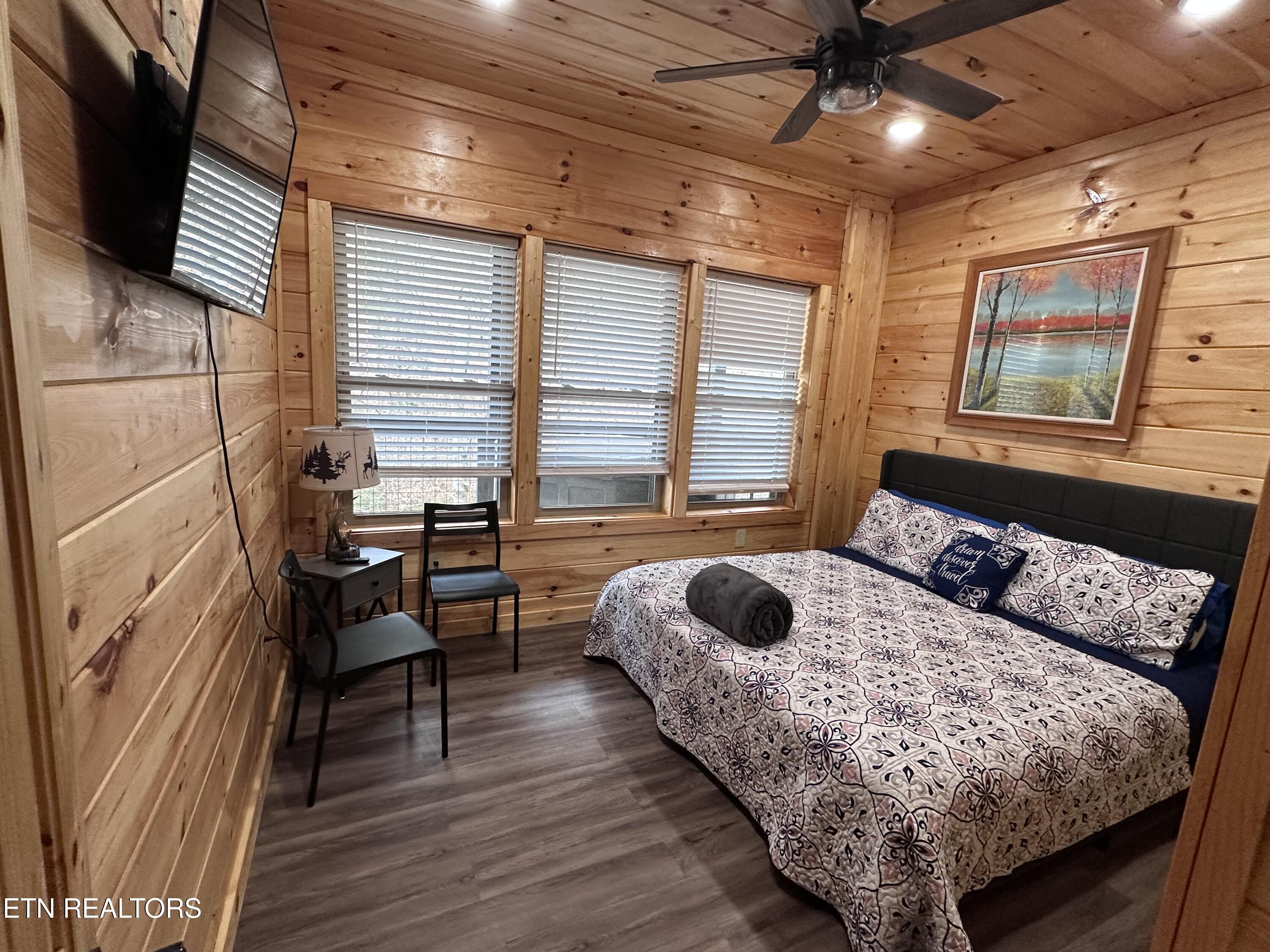 866 Cabin Creek Way Sevierville TN 37862