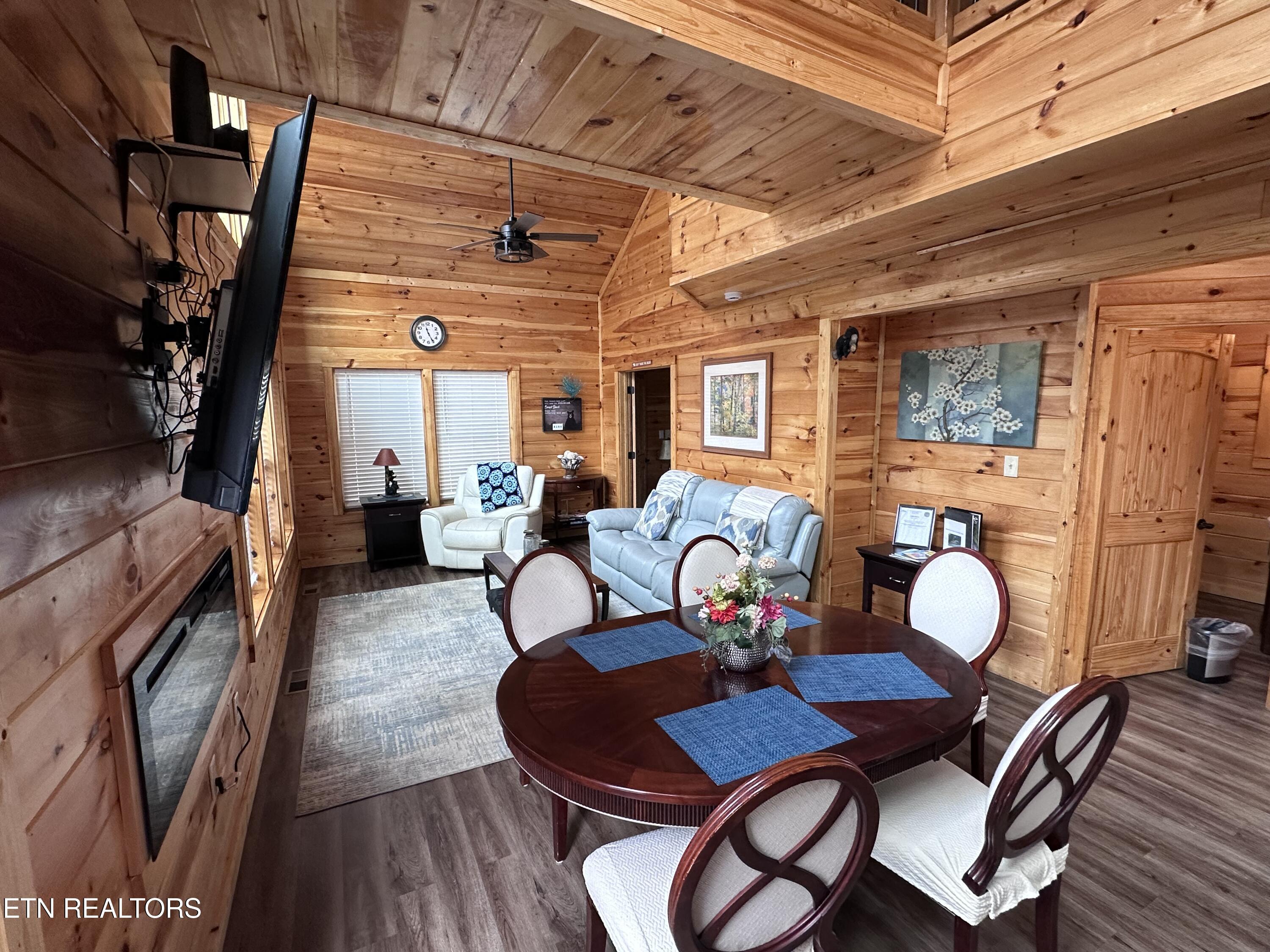 866 Cabin Creek Way Sevierville TN 37862