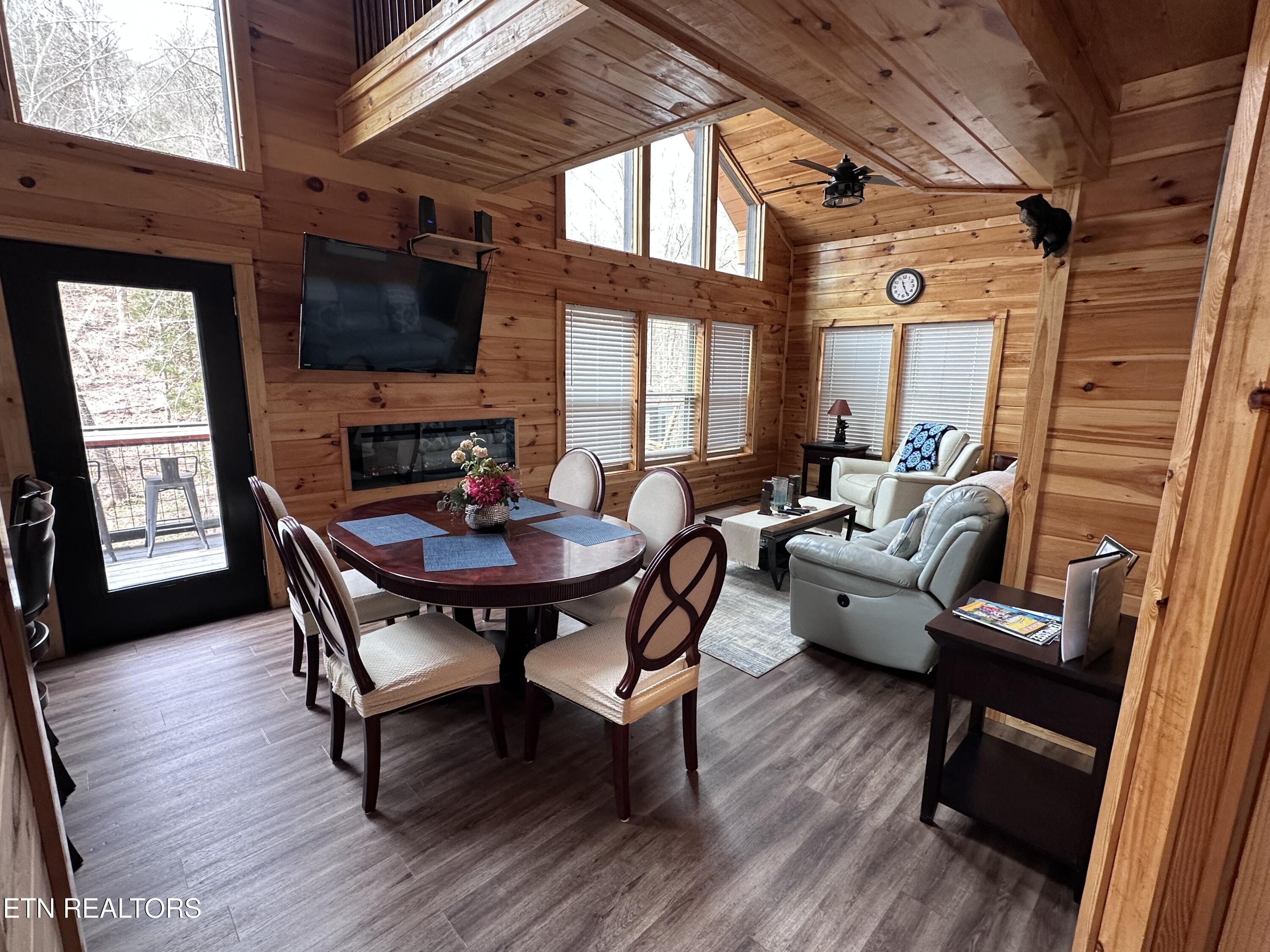 866 Cabin Creek Way Sevierville TN 37862
