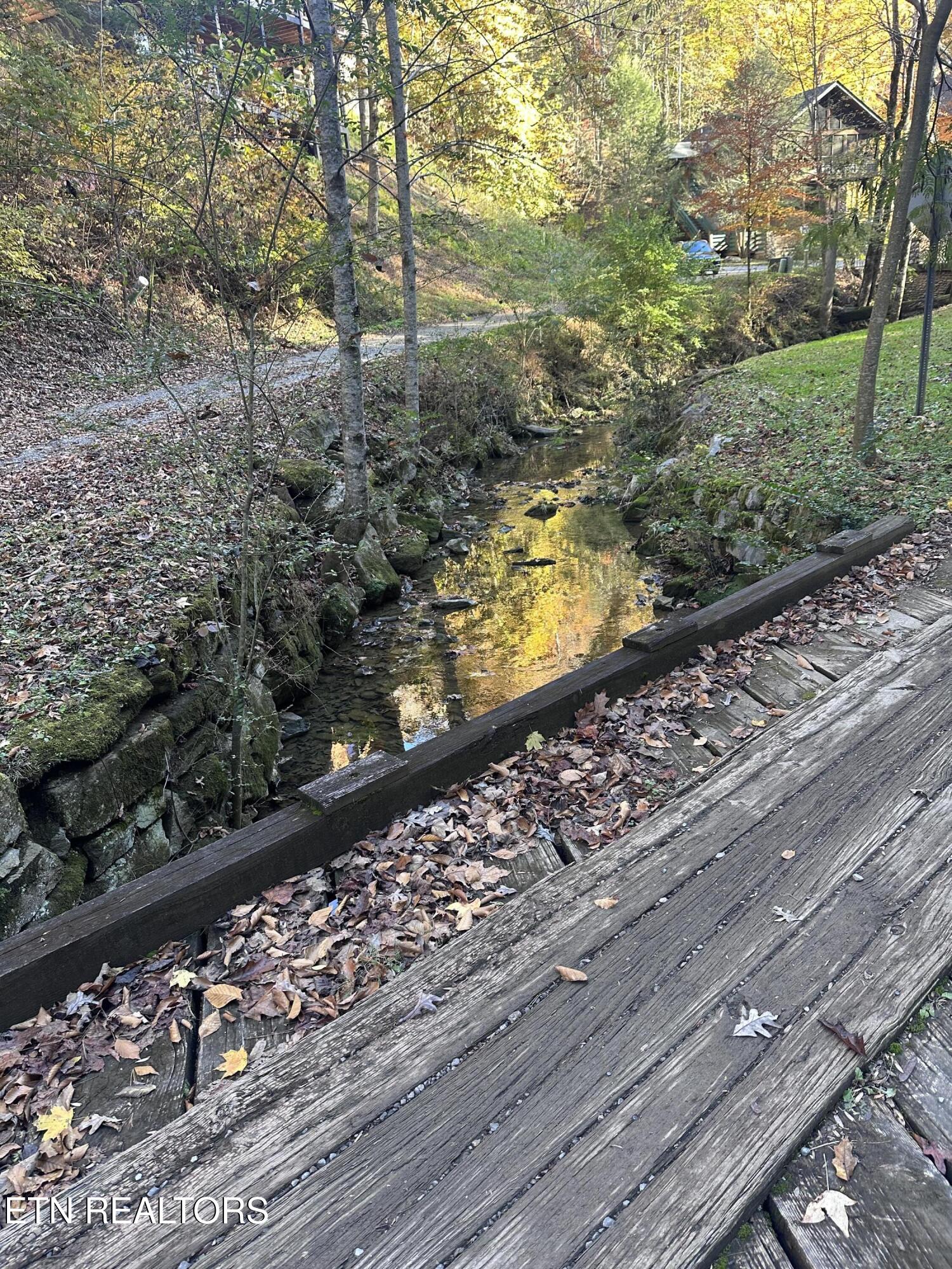 866 Cabin Creek Way Sevierville TN 37862
