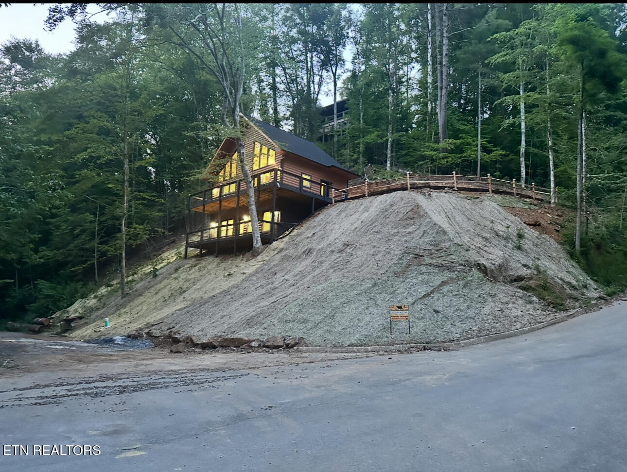 866 Cabin Creek Way Sevierville TN 37862