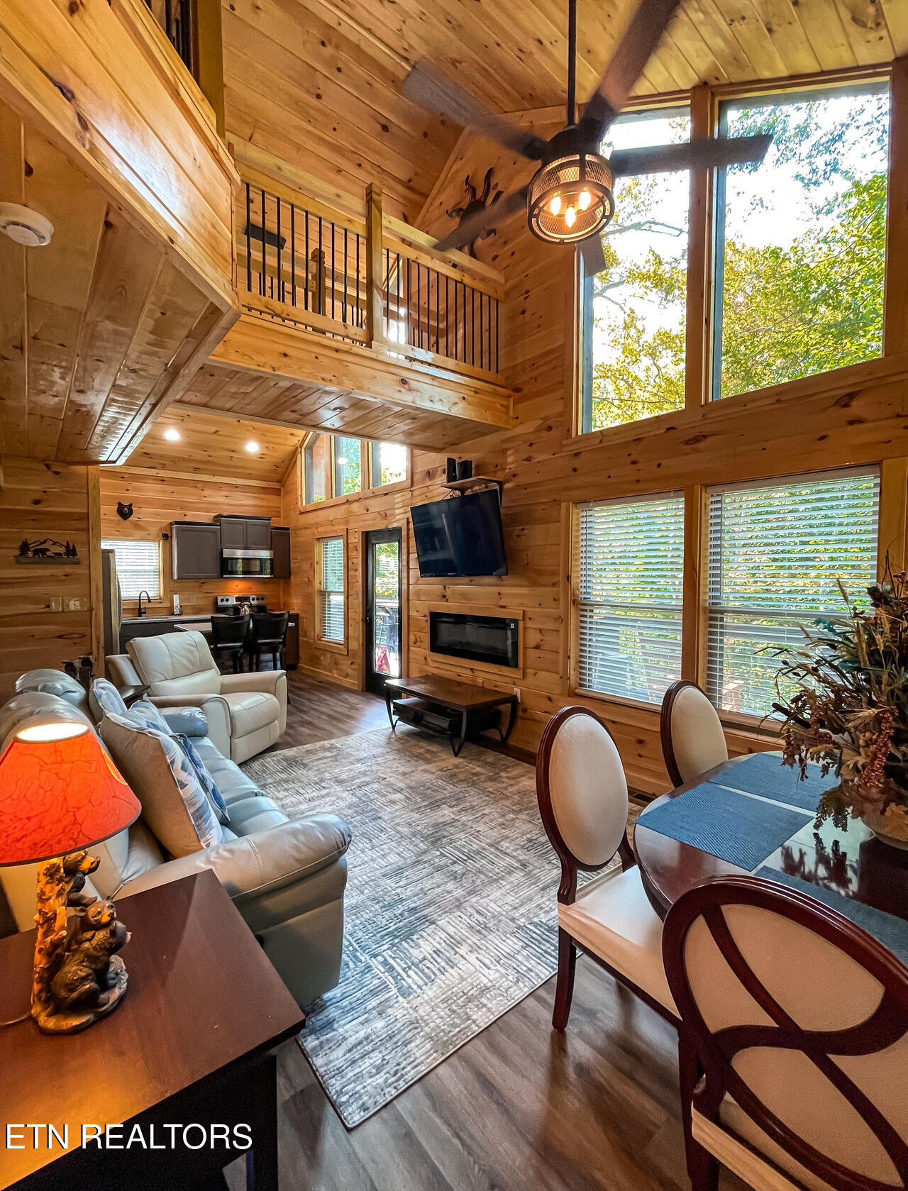 866 Cabin Creek Way Sevierville TN 37862
