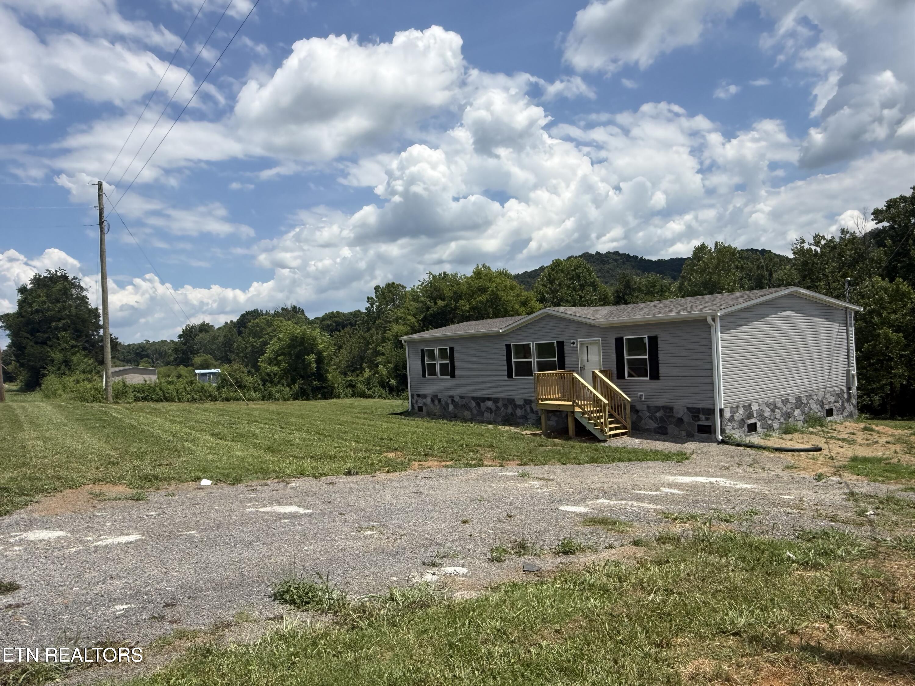 5380 Rutledge Pike Rutledge TN 37861