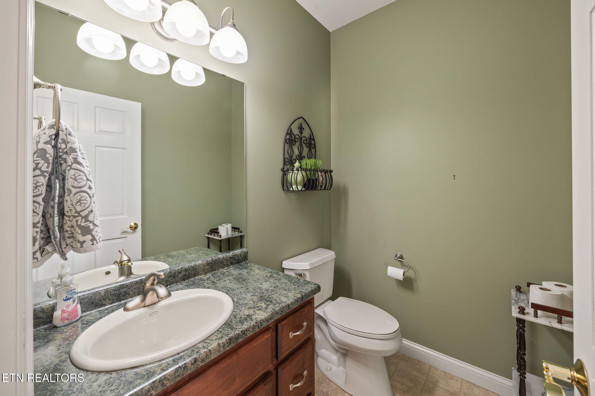 135 Austin Lane Deer Lodge TN 37726