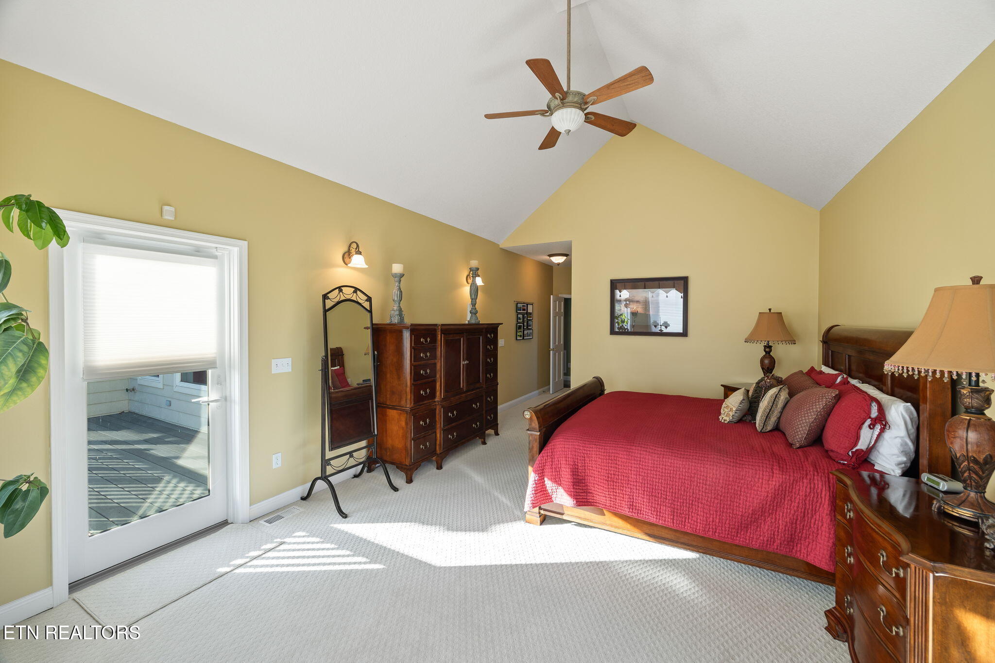 135 Austin Lane Deer Lodge TN 37726
