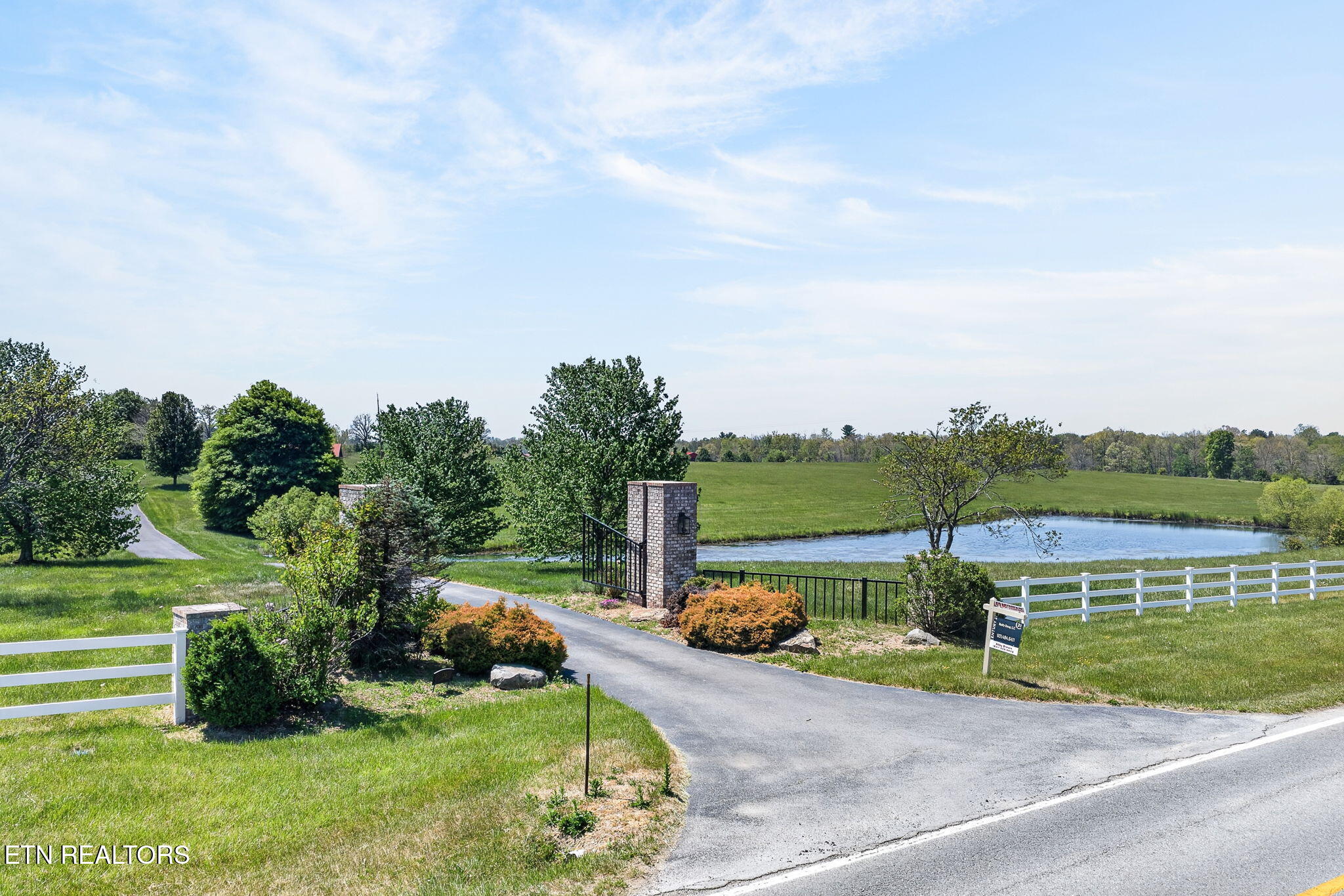 135 Austin Lane Deer Lodge TN 37726