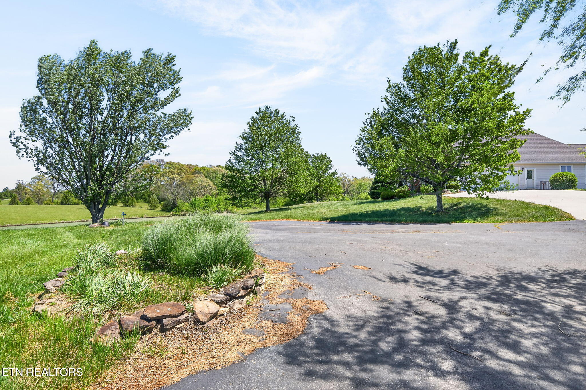 135 Austin Lane Deer Lodge TN 37726