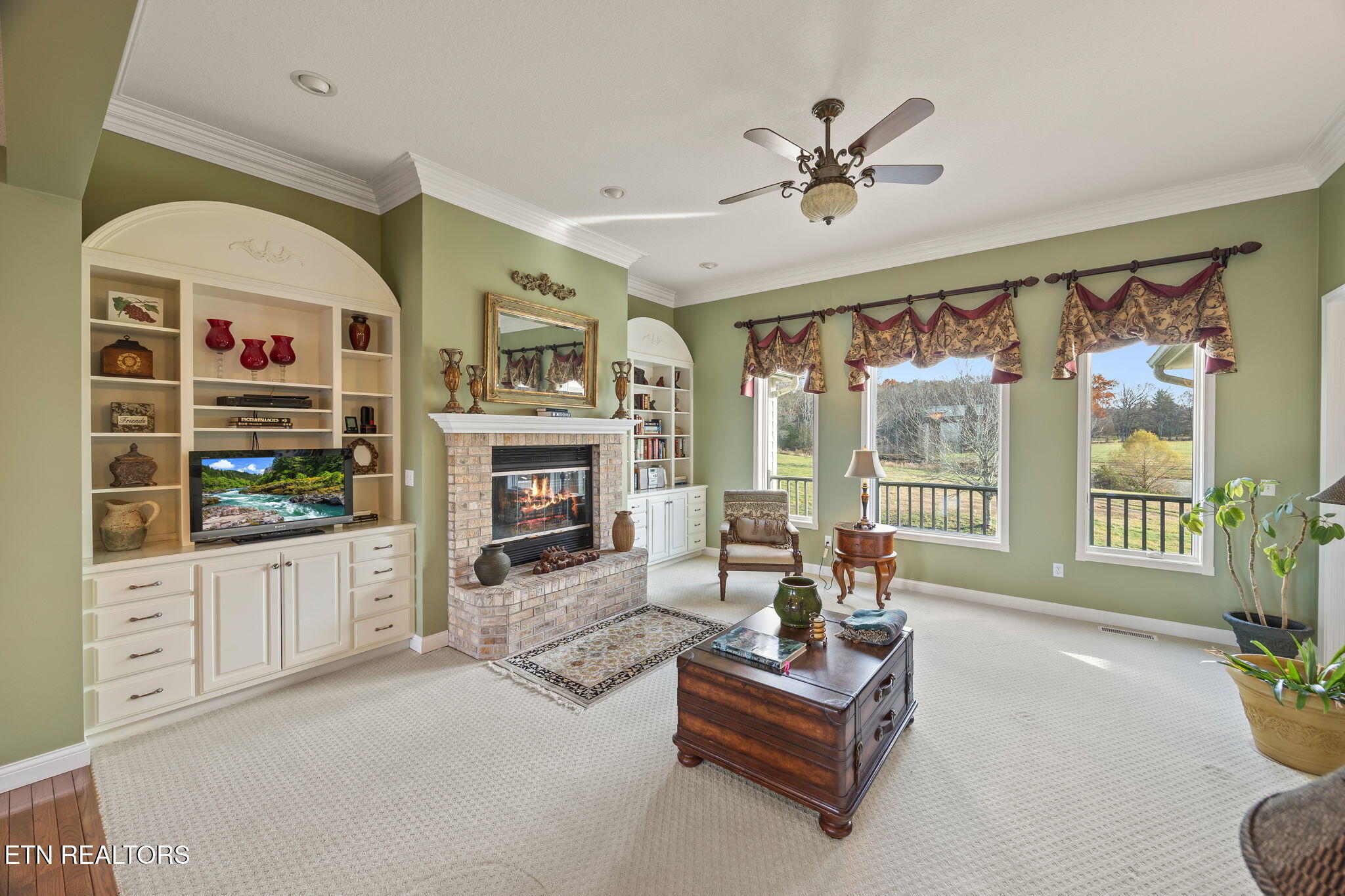 135 Austin Lane Deer Lodge TN 37726