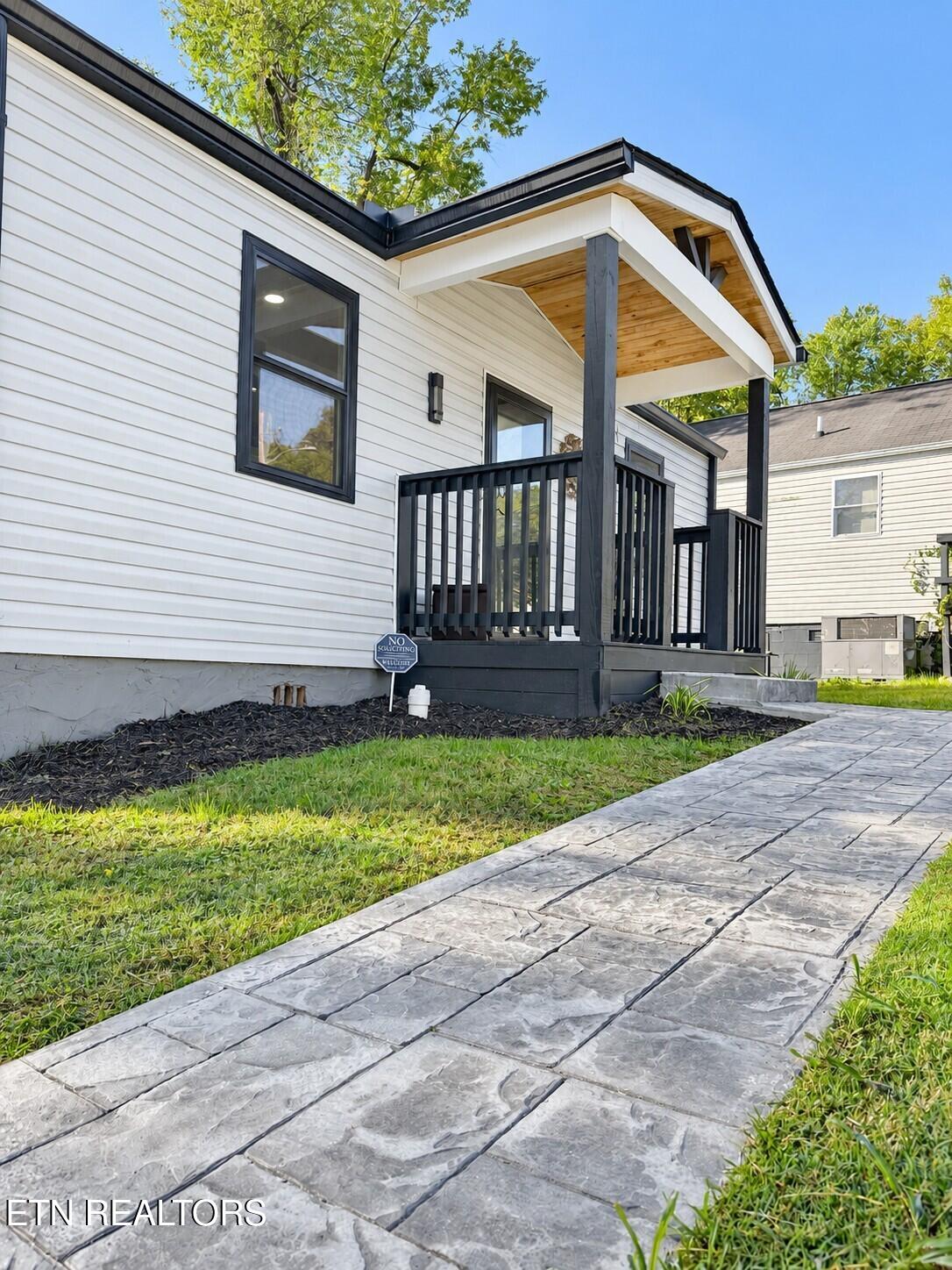 2032 Seminole Avenue Knoxville TN 37915