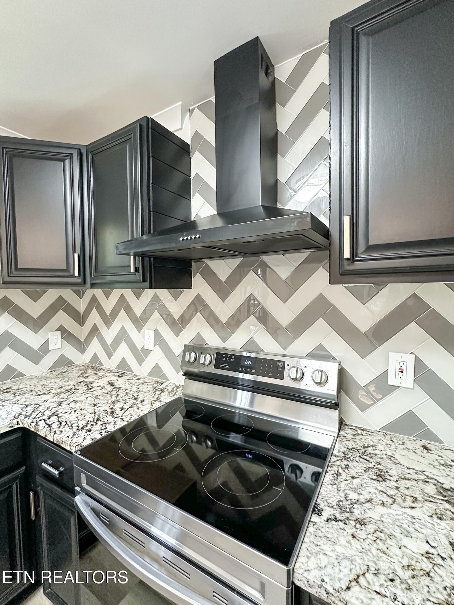 2032 Seminole Avenue Knoxville TN 37915