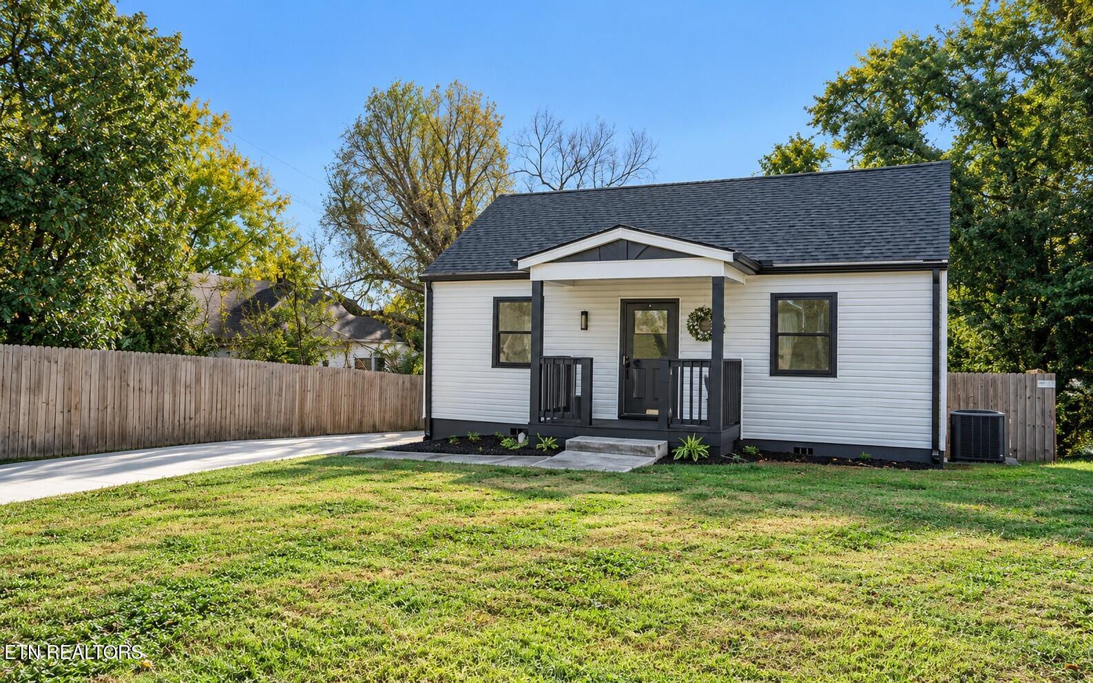 2032 Seminole Avenue Knoxville TN 37915