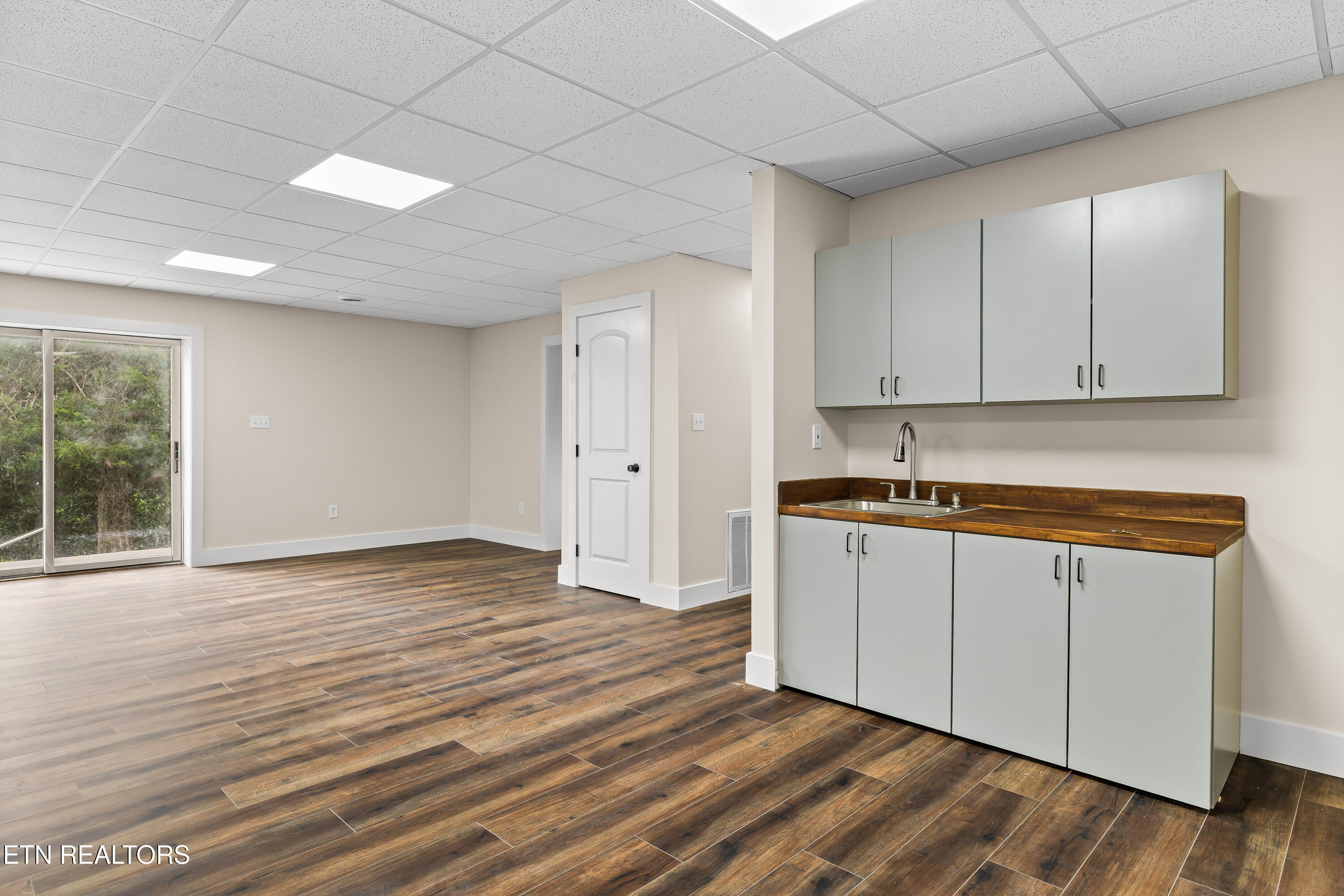 5848 Solar Drive Knoxville TN 37921
