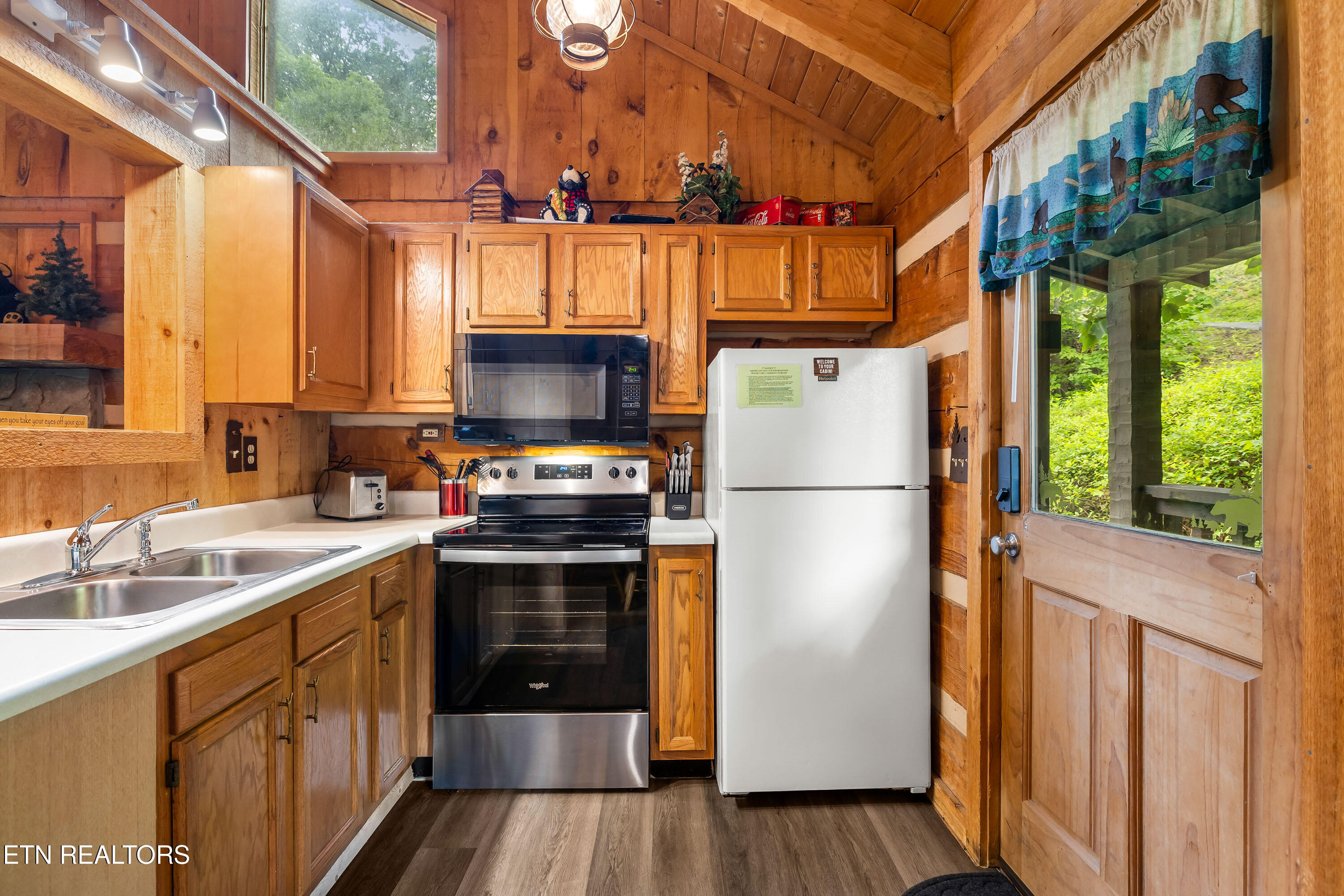 2320 Foxwell Way Sevierville TN 37876
