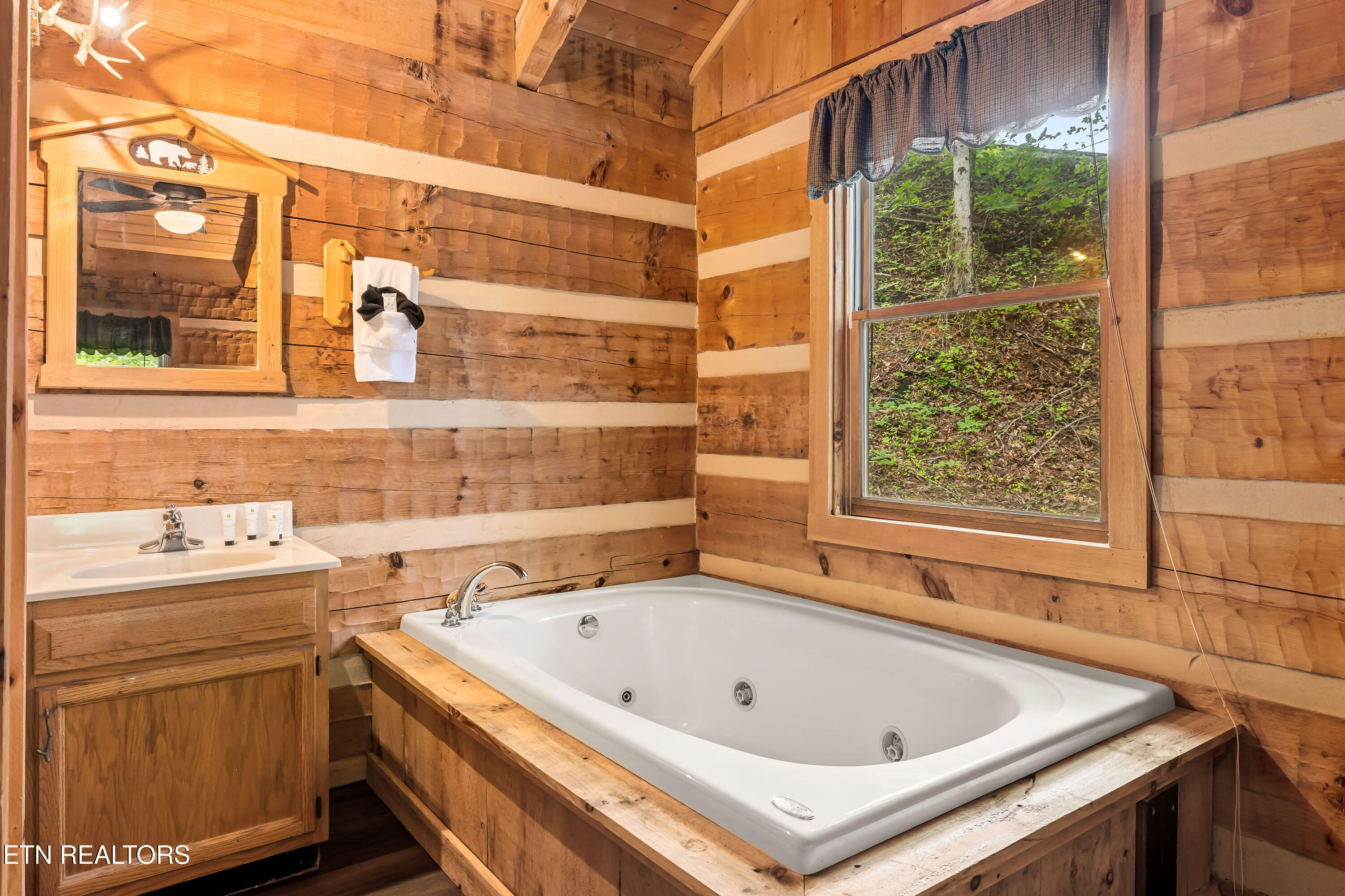 2320 Foxwell Way Sevierville TN 37876