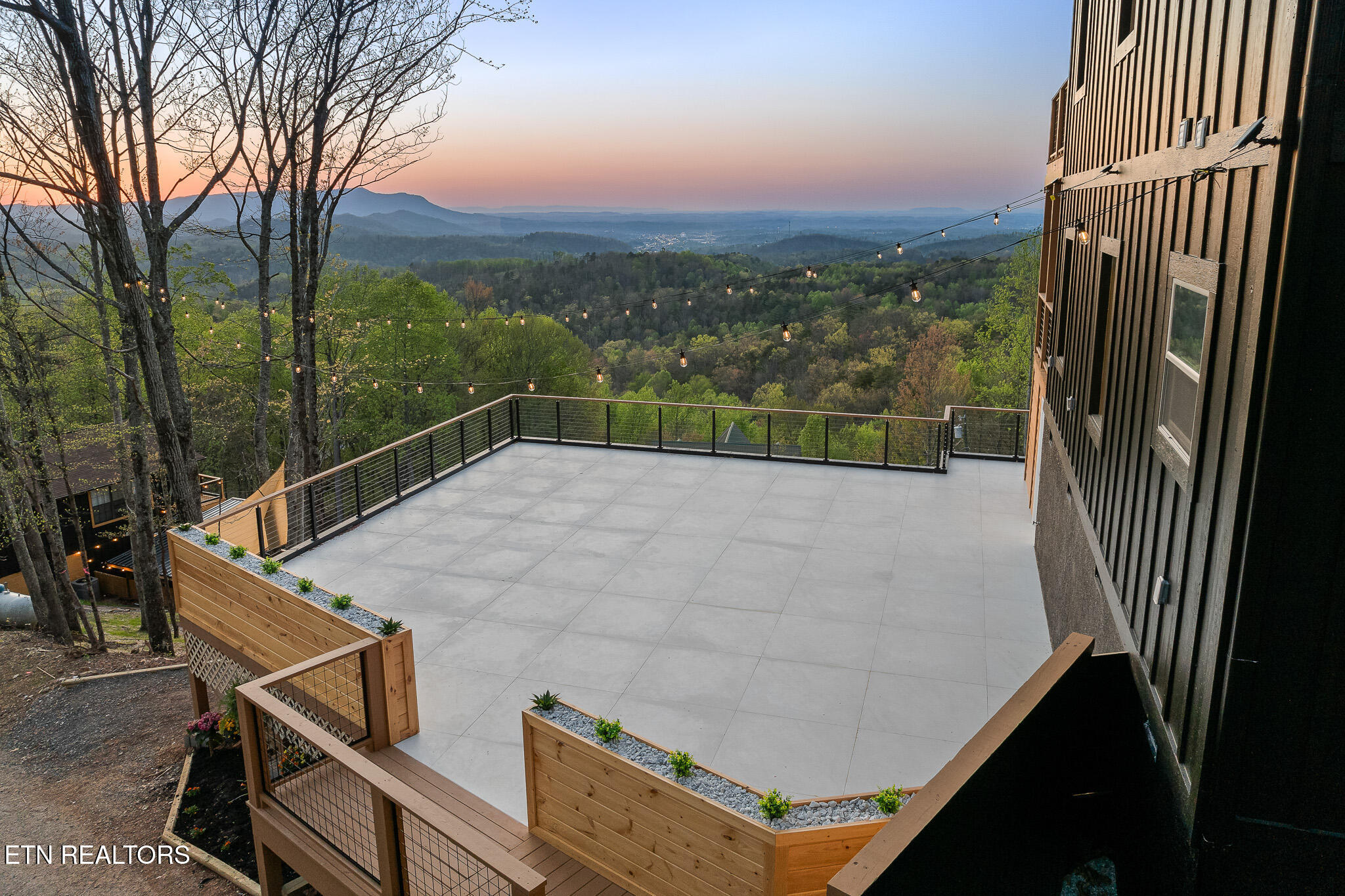 738 & 742 Smokerise Drive Gatlinburg TN 37738