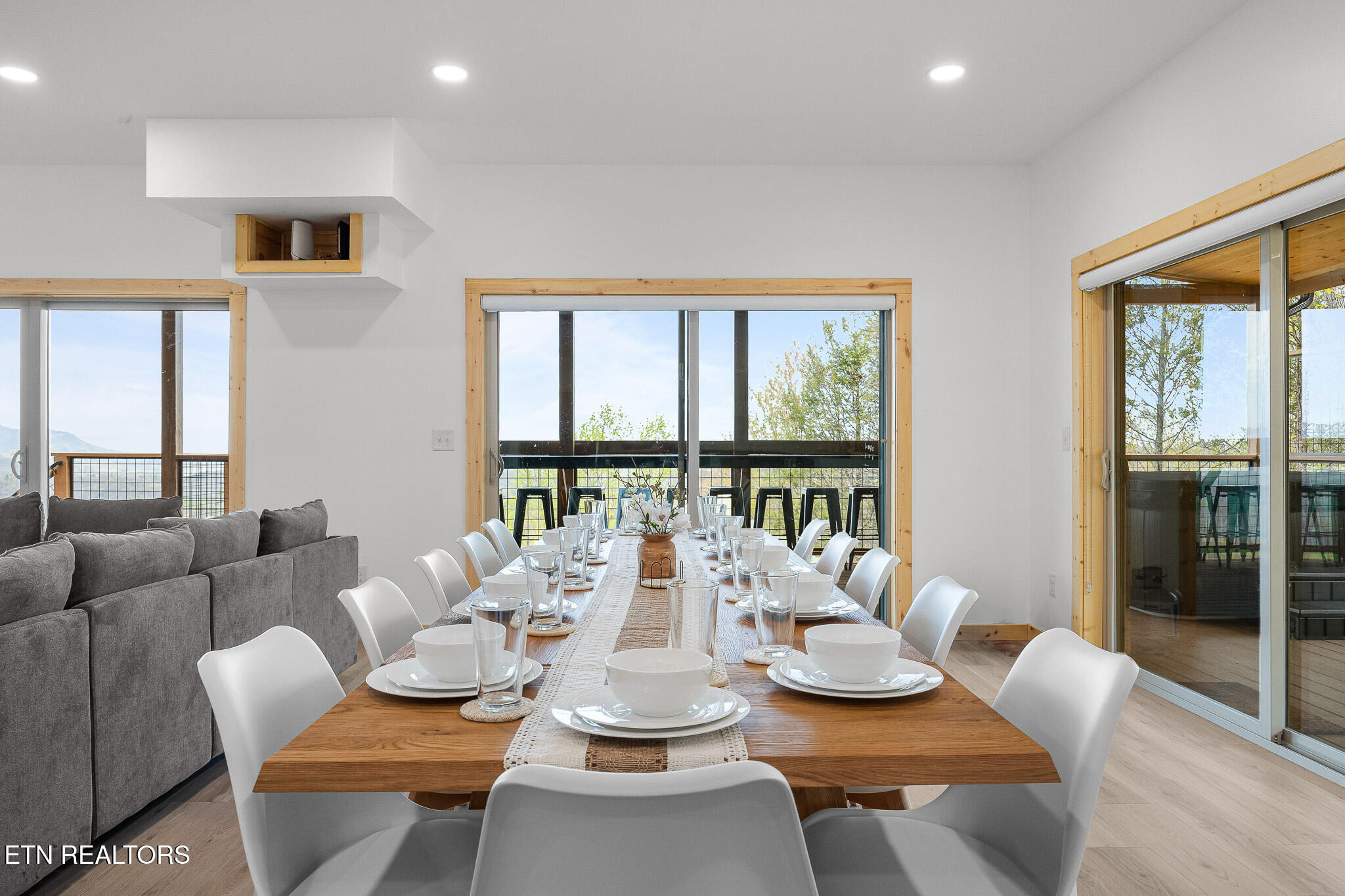 738 & 742 Smokerise Drive Gatlinburg TN 37738