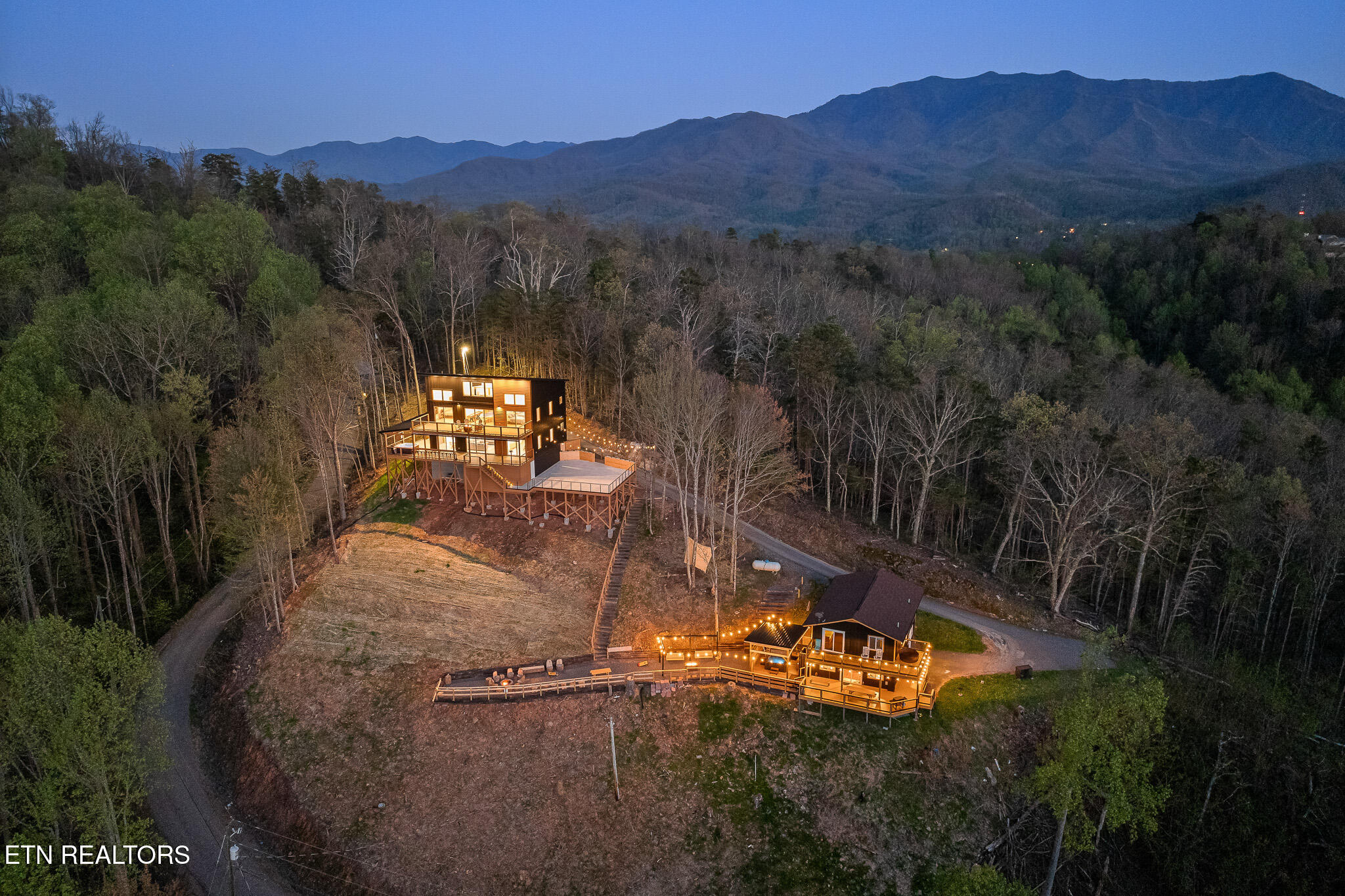 738 & 742 Smokerise Drive Gatlinburg TN 37738