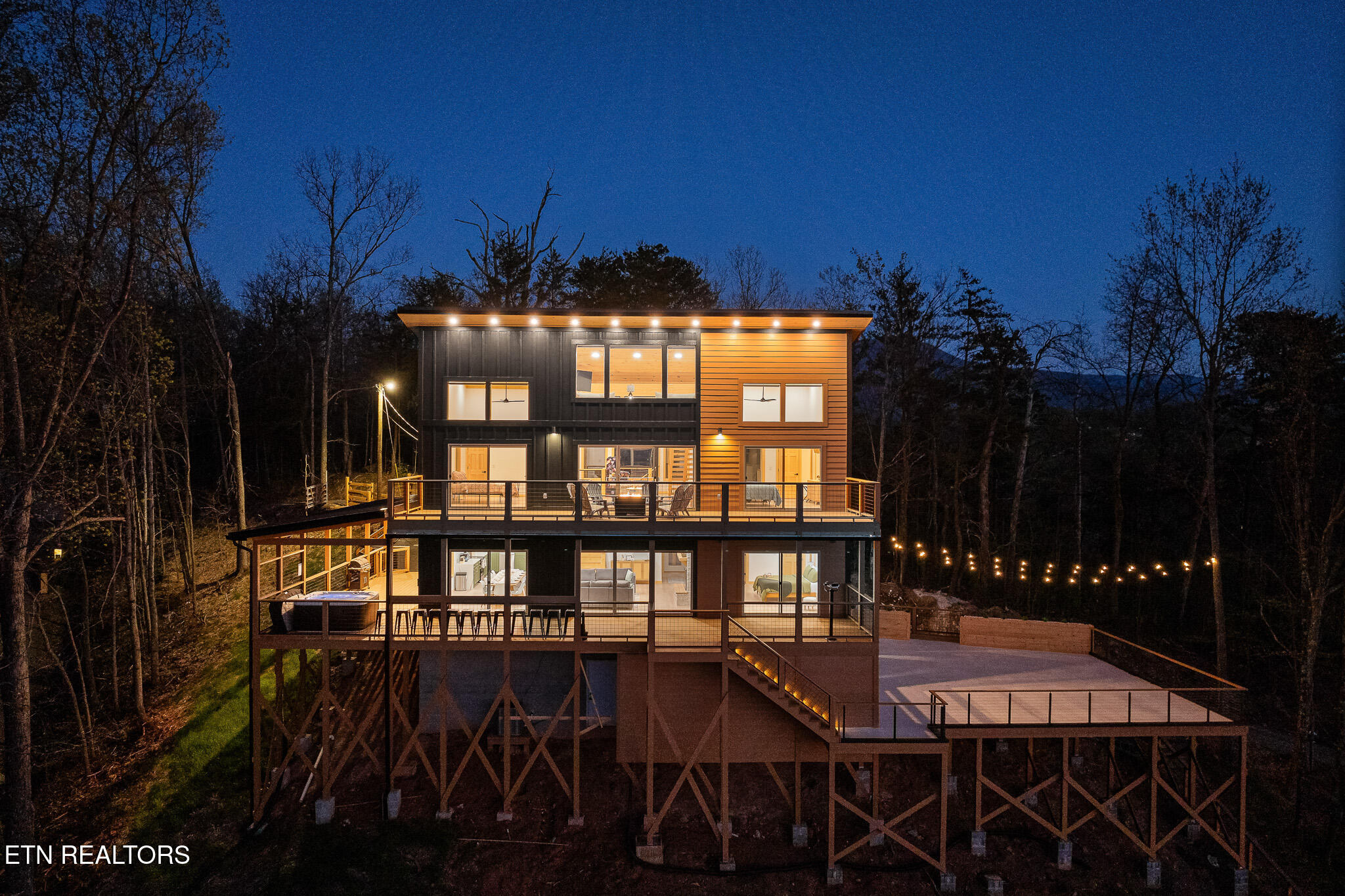 738 & 742 Smokerise Drive Gatlinburg TN 37738