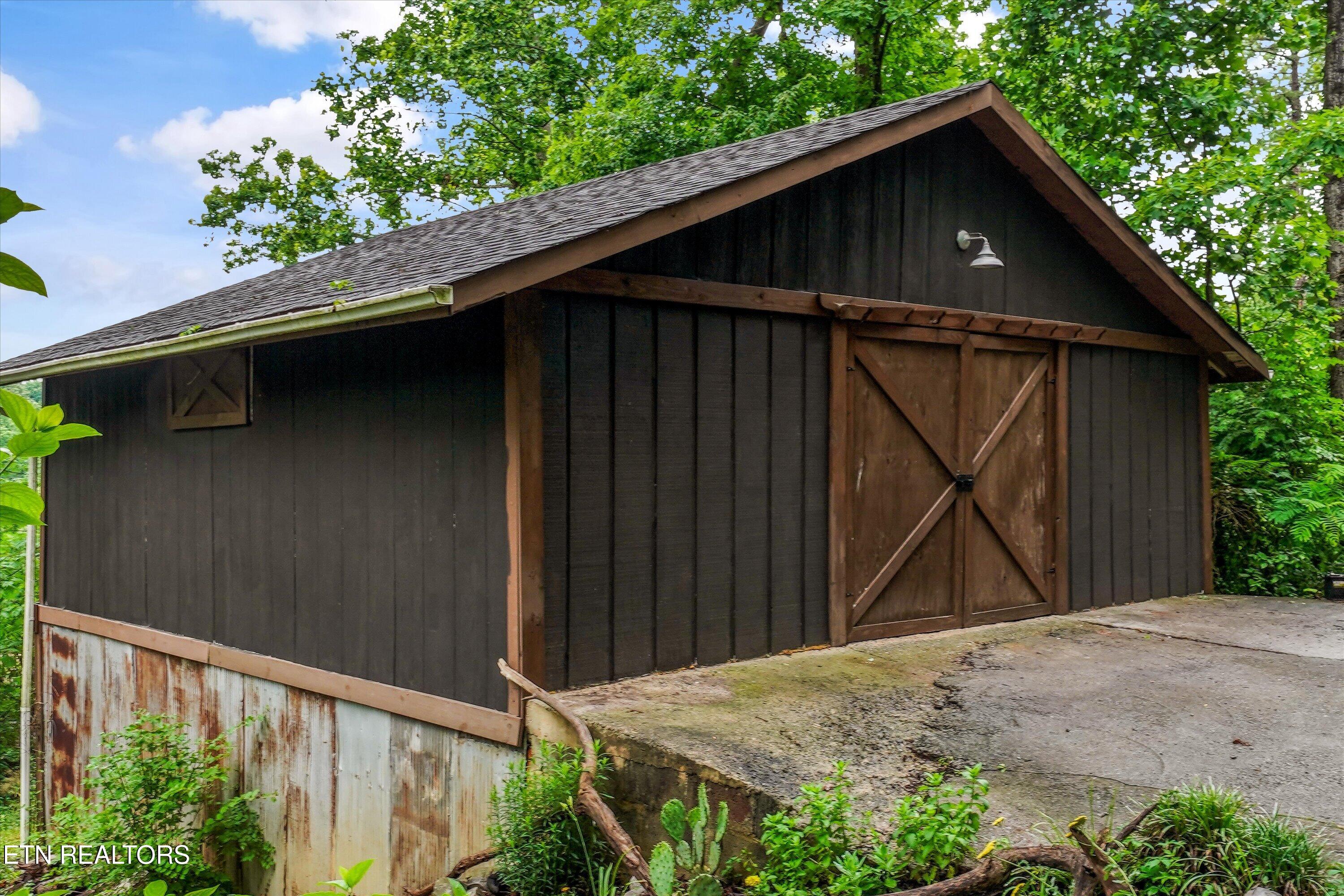 1535 Mayflower Lane Dandridge TN 37725