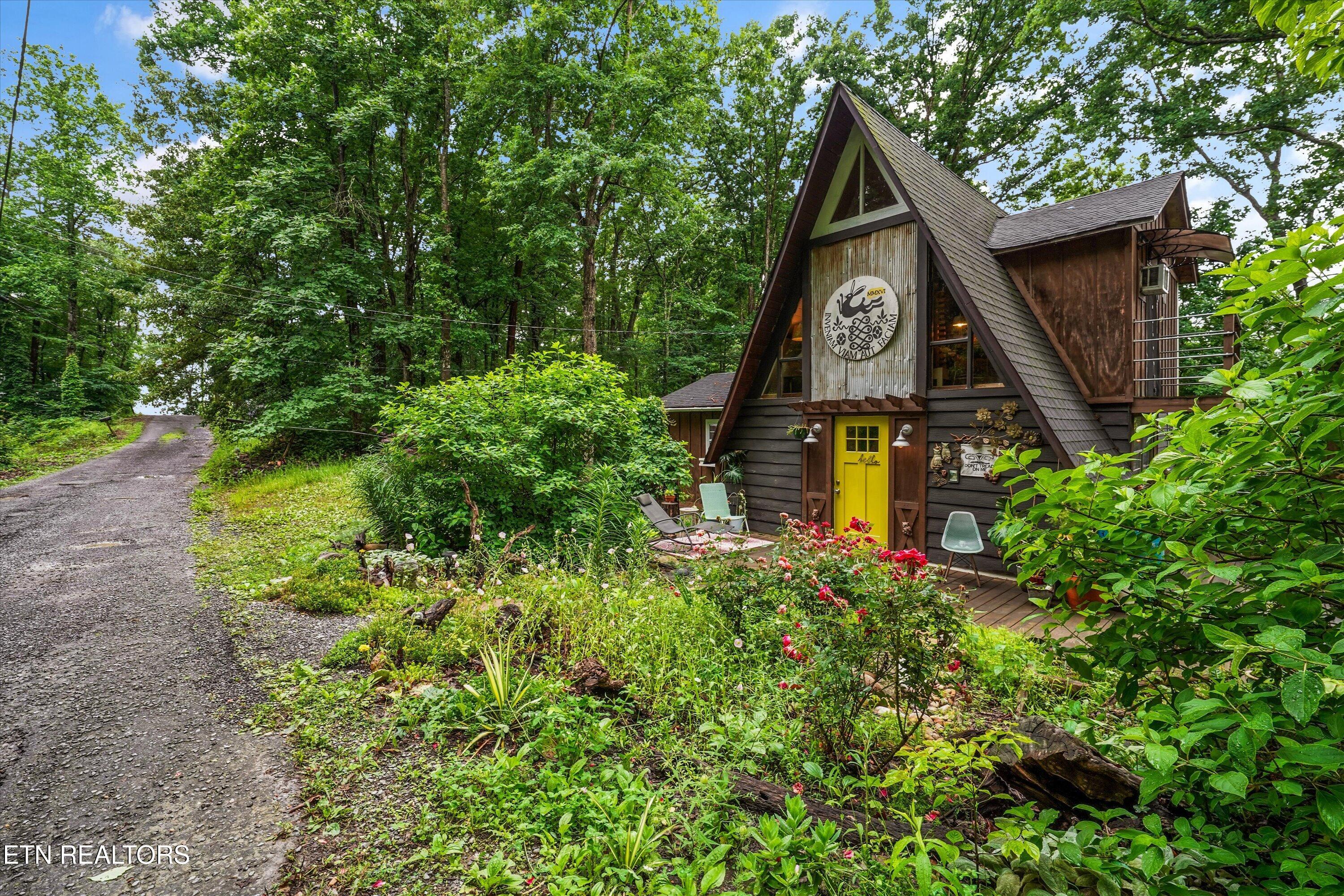 1535 Mayflower Lane Dandridge TN 37725