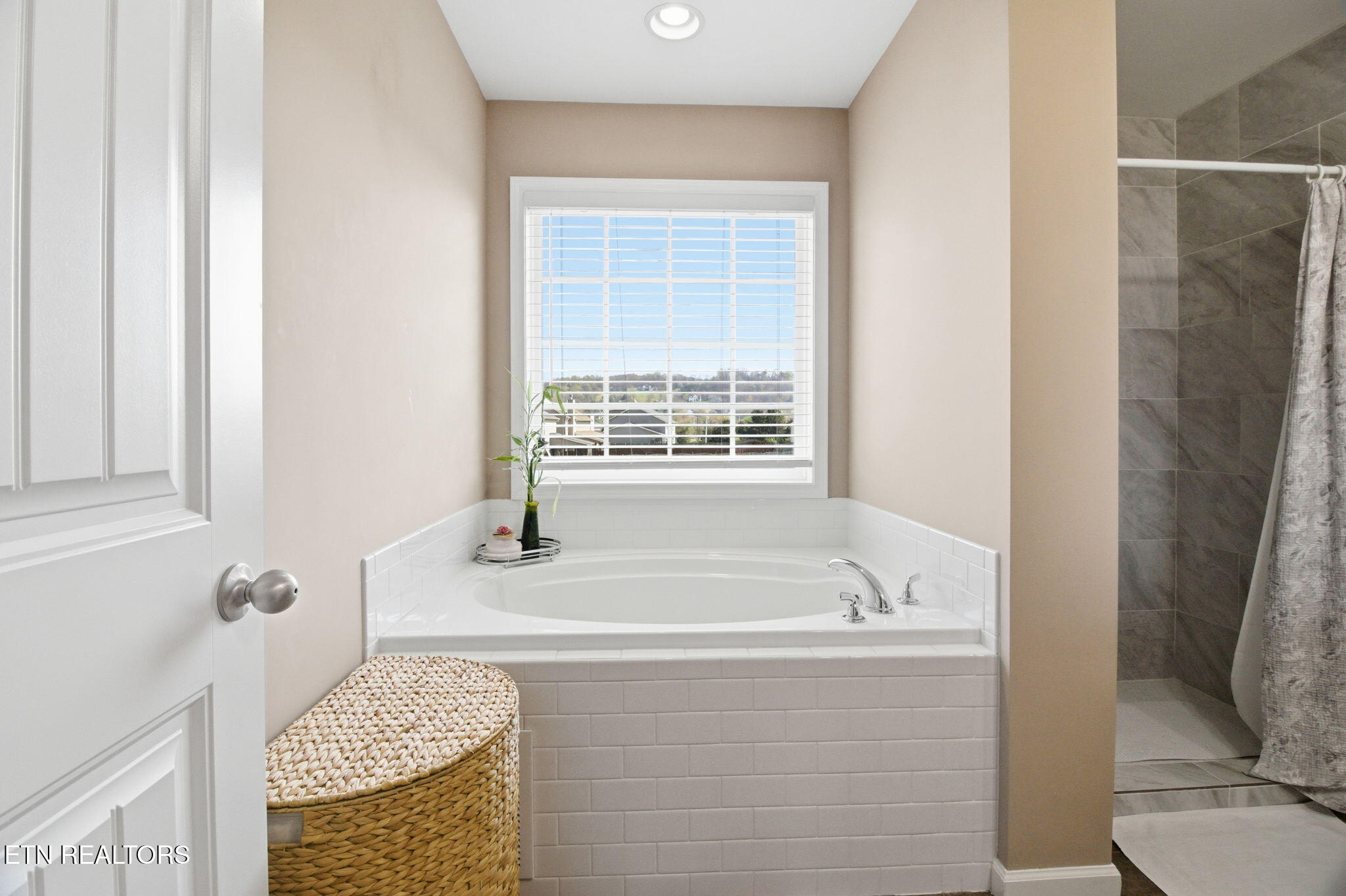 7451 Lucky Clover Lane Knoxville TN 37931