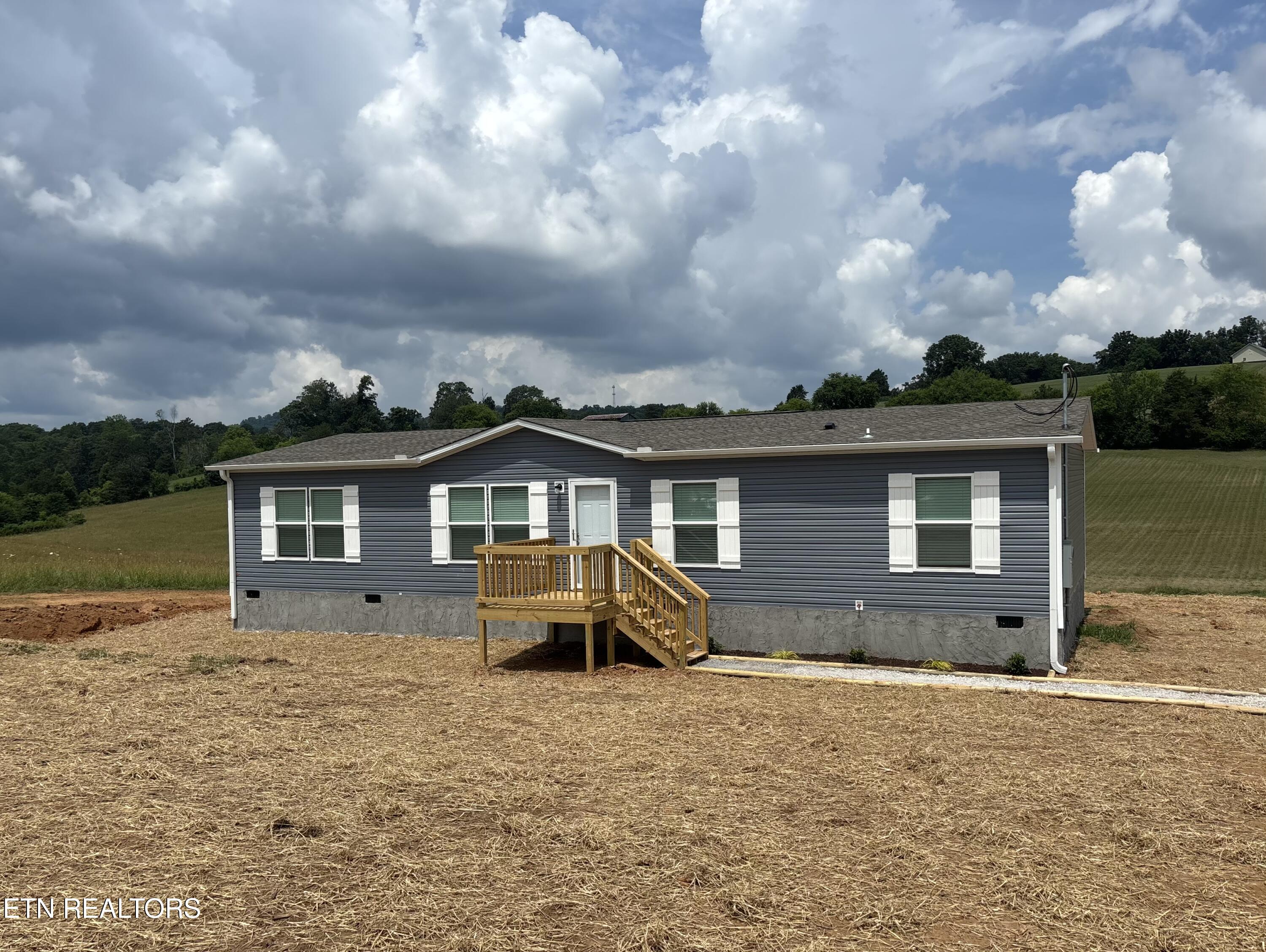 283 Thompson Road Madisonville TN 37354