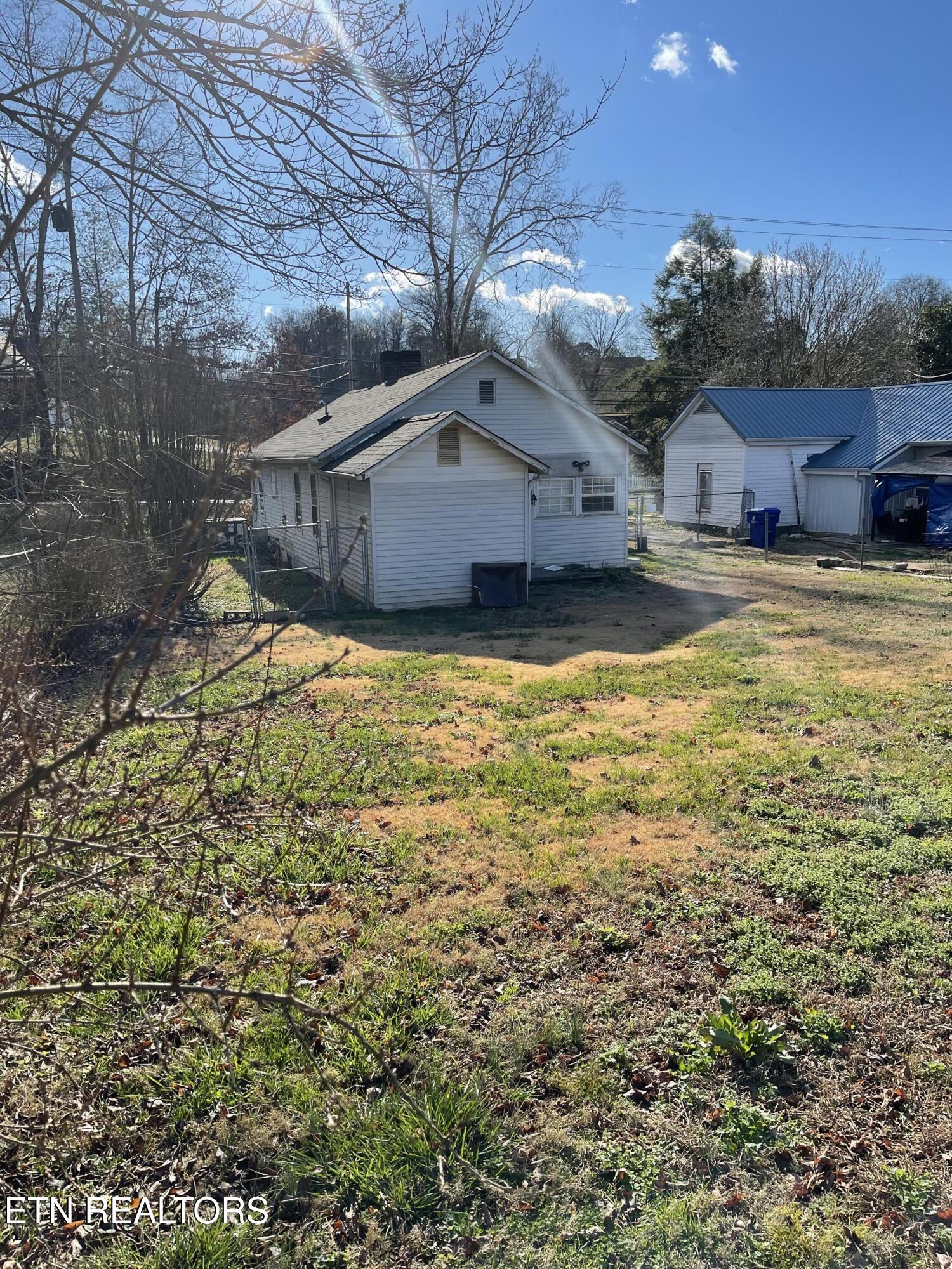 723 N Kingston Avenue Rockwood TN 37854