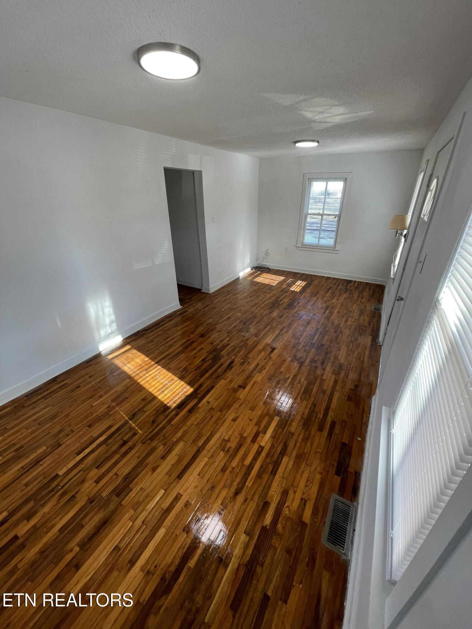 723 N Kingston Avenue Rockwood TN 37854