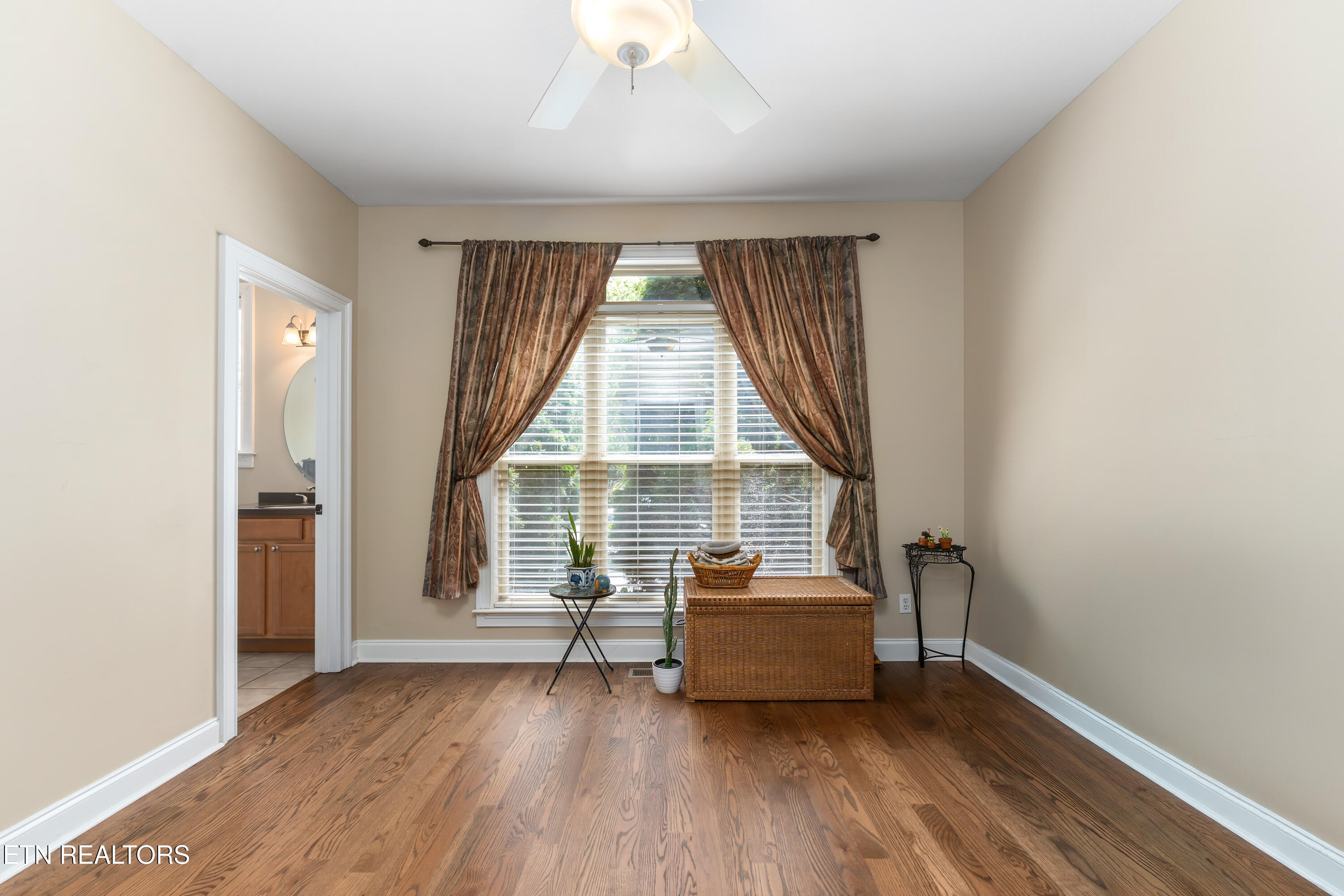 1746 Burnside Drive Maryville TN 37801
