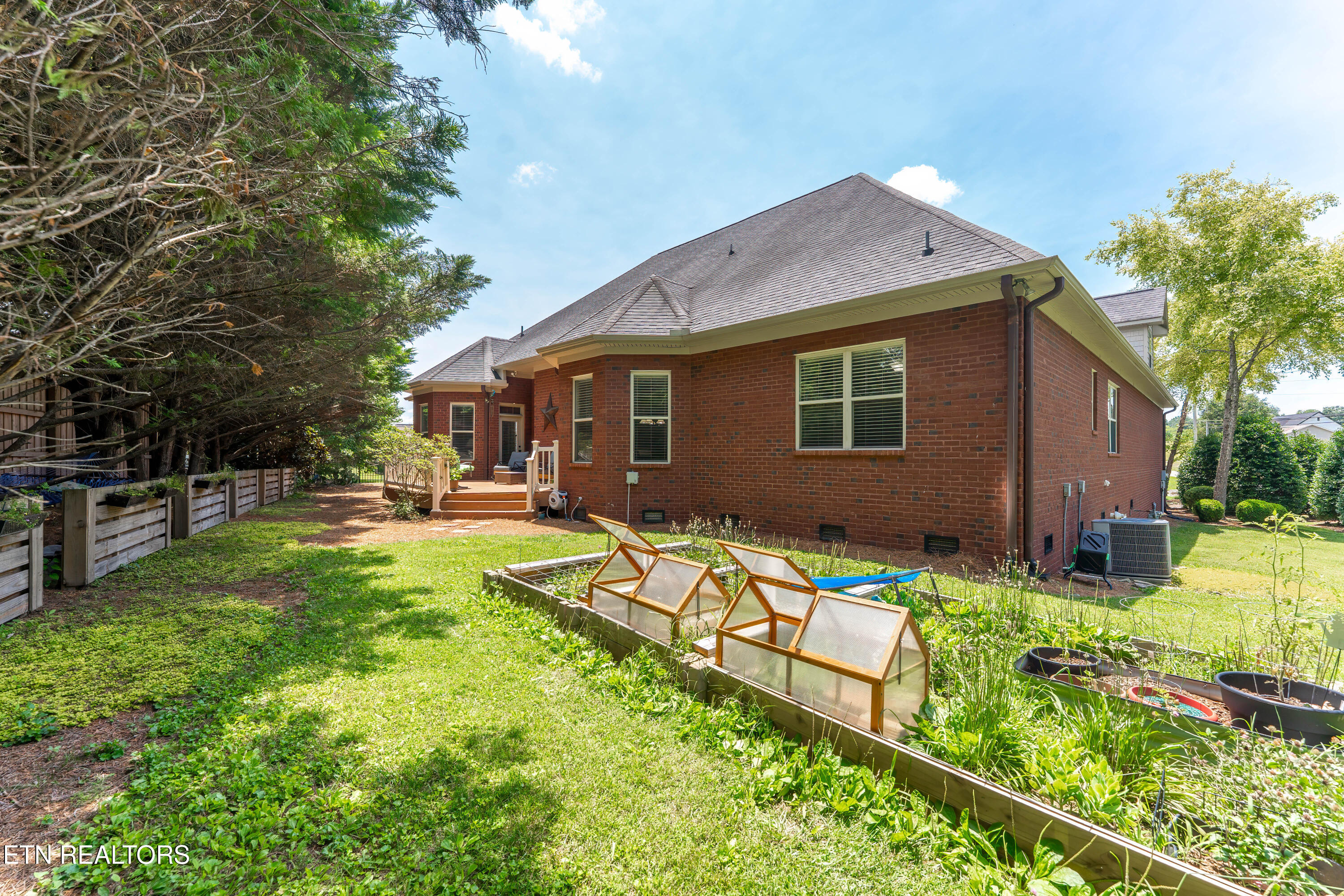 1746 Burnside Drive Maryville TN 37801