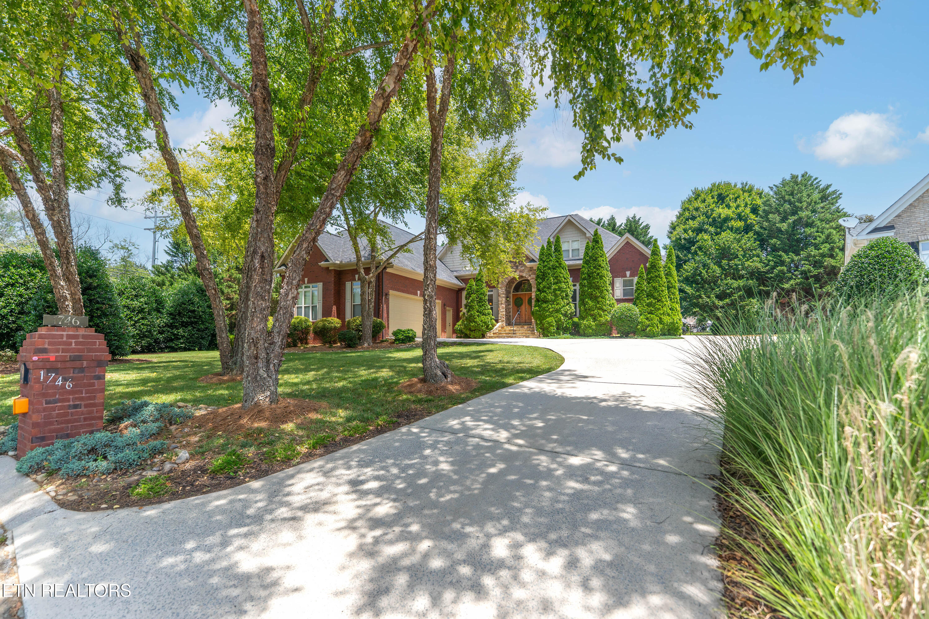1746 Burnside Drive Maryville TN 37801