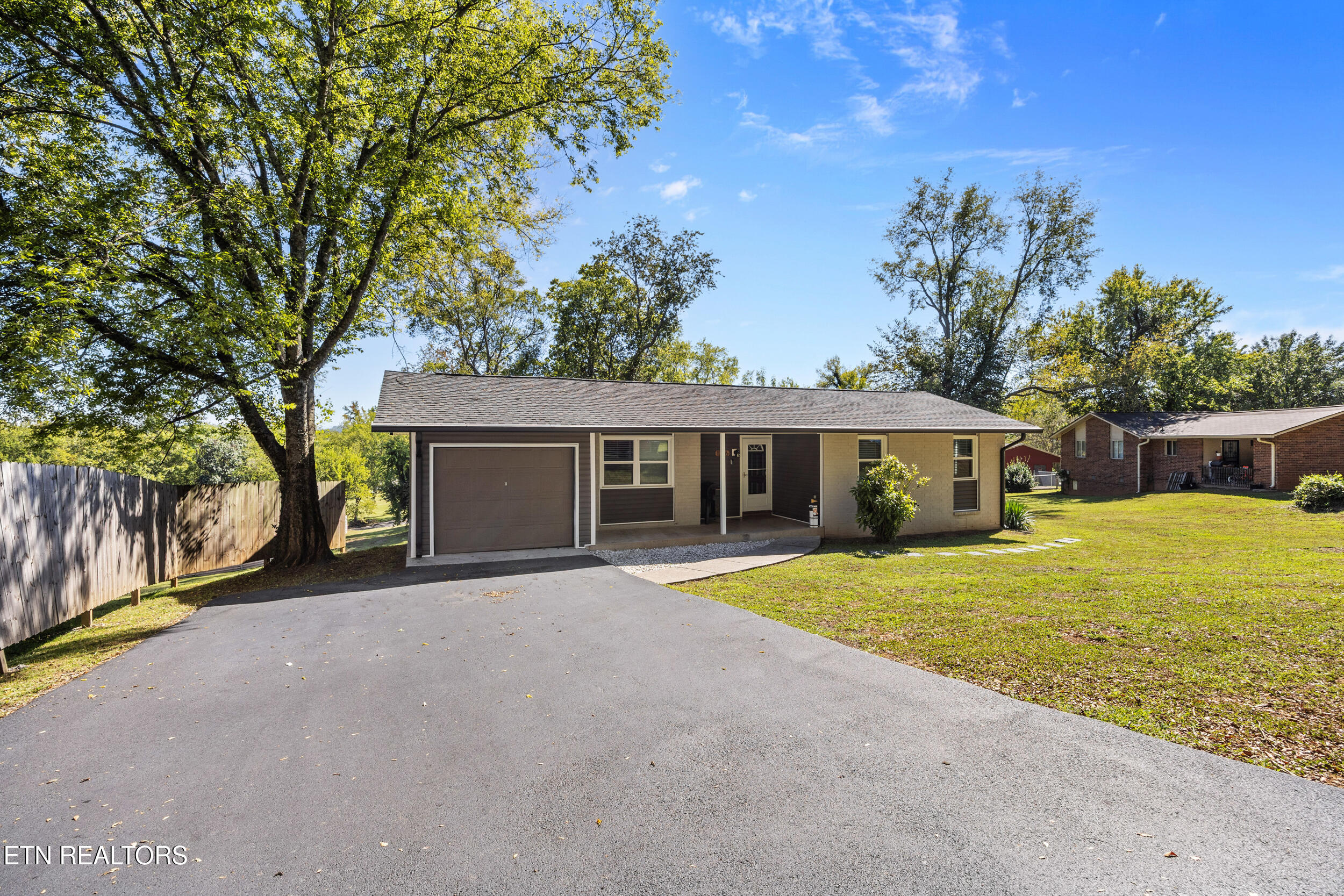 1706 Hazen Street Knoxville TN 37915