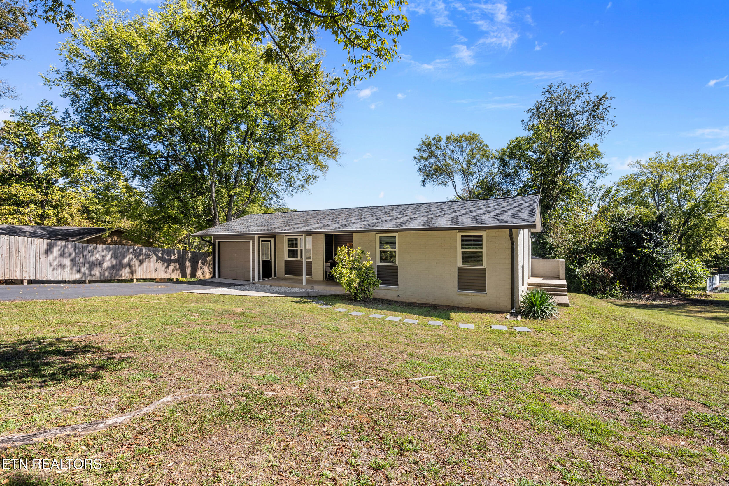 1706 Hazen Street Knoxville TN 37915