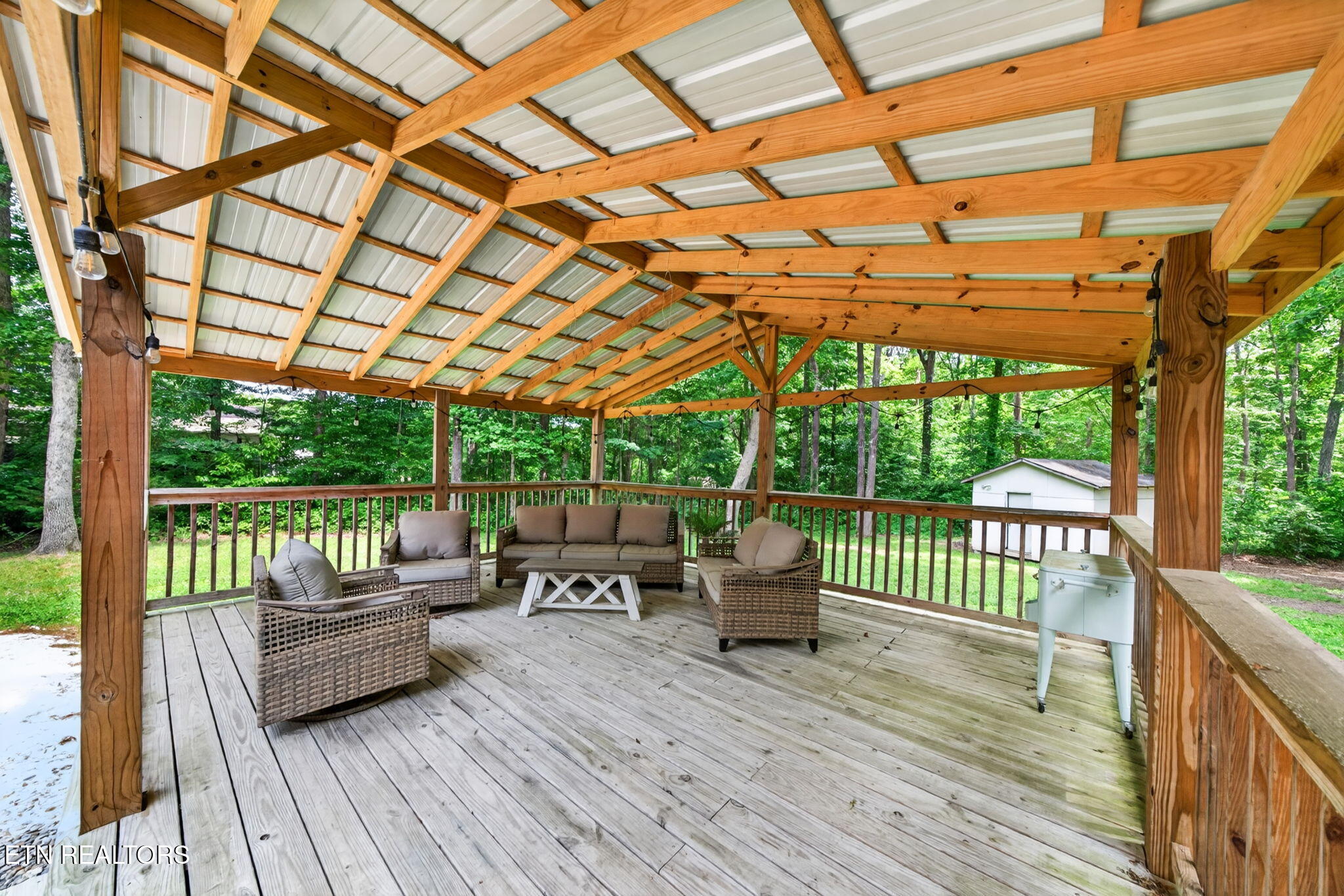 1945 W Creston Road Crossville TN 38571