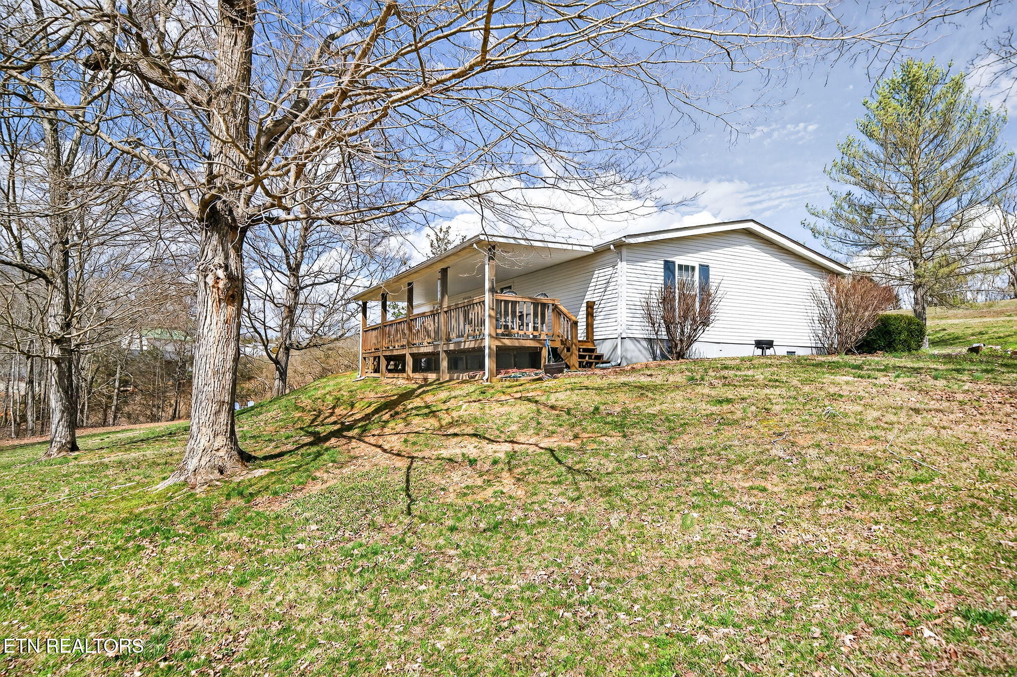 1541 Hassler Loop Byrdstown TN 38549