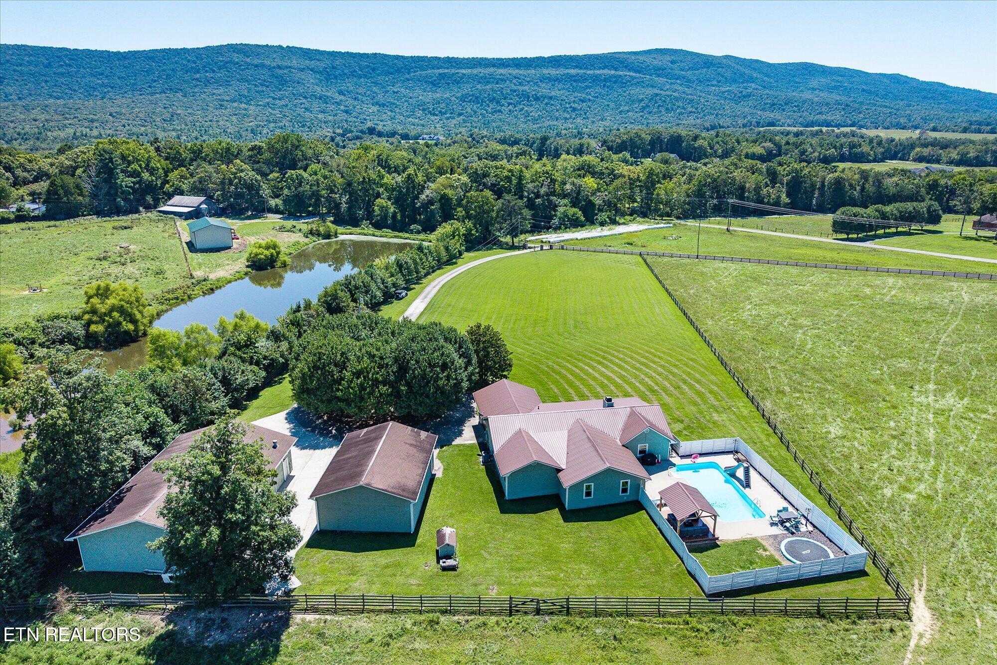 113 Swan Road Crossville TN 38555